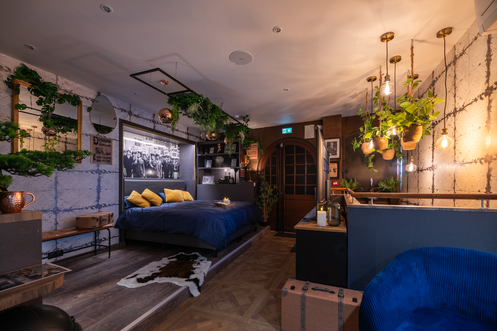 Prohibition - Love, Atypique room & Spa & Sauna — Chambre à thème avec spa à Indre
