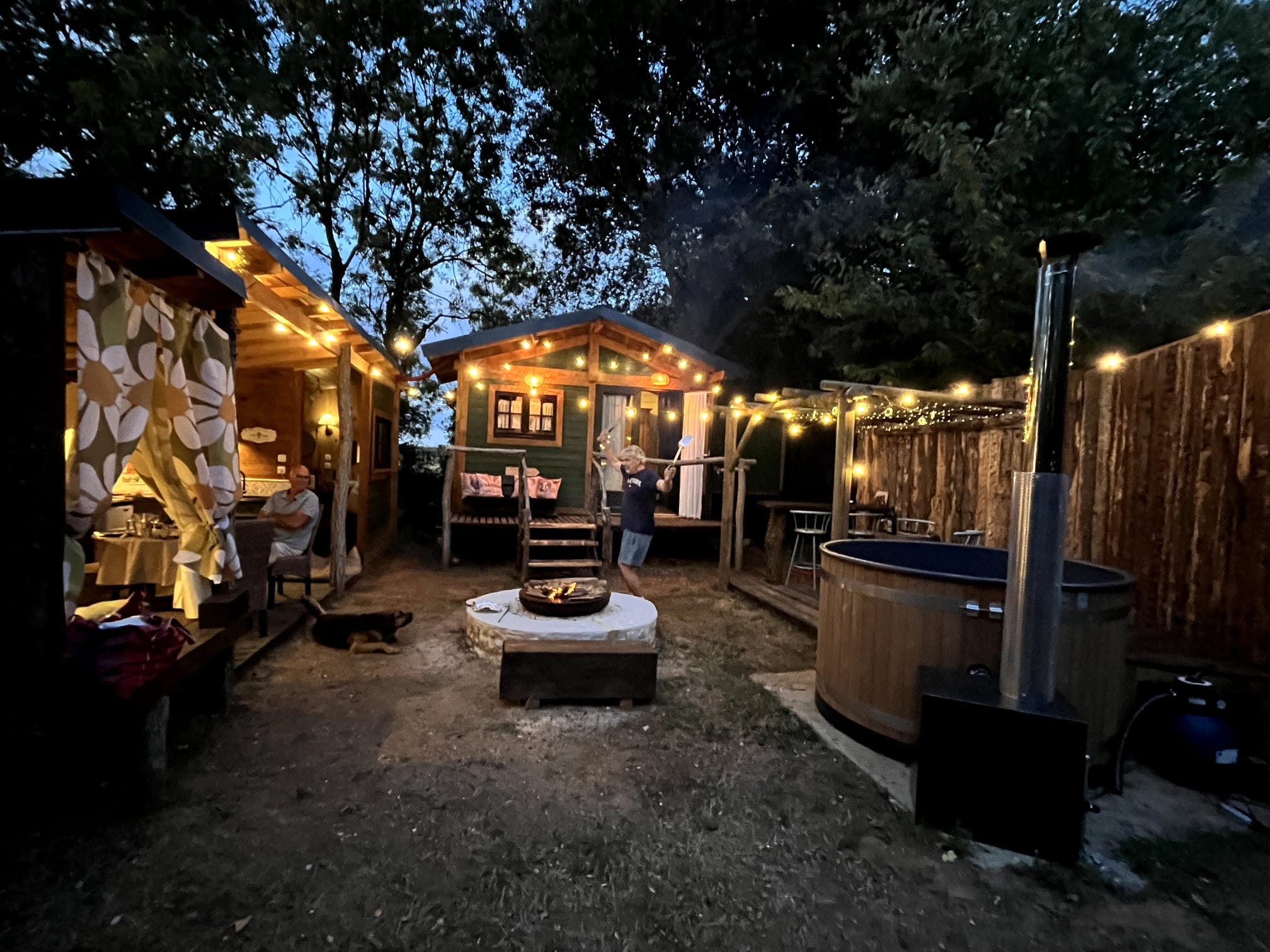 O'Logis de Grisette — Cabane avec Spa à Charente-Maritime à Pessines — vue depuis la terrasse