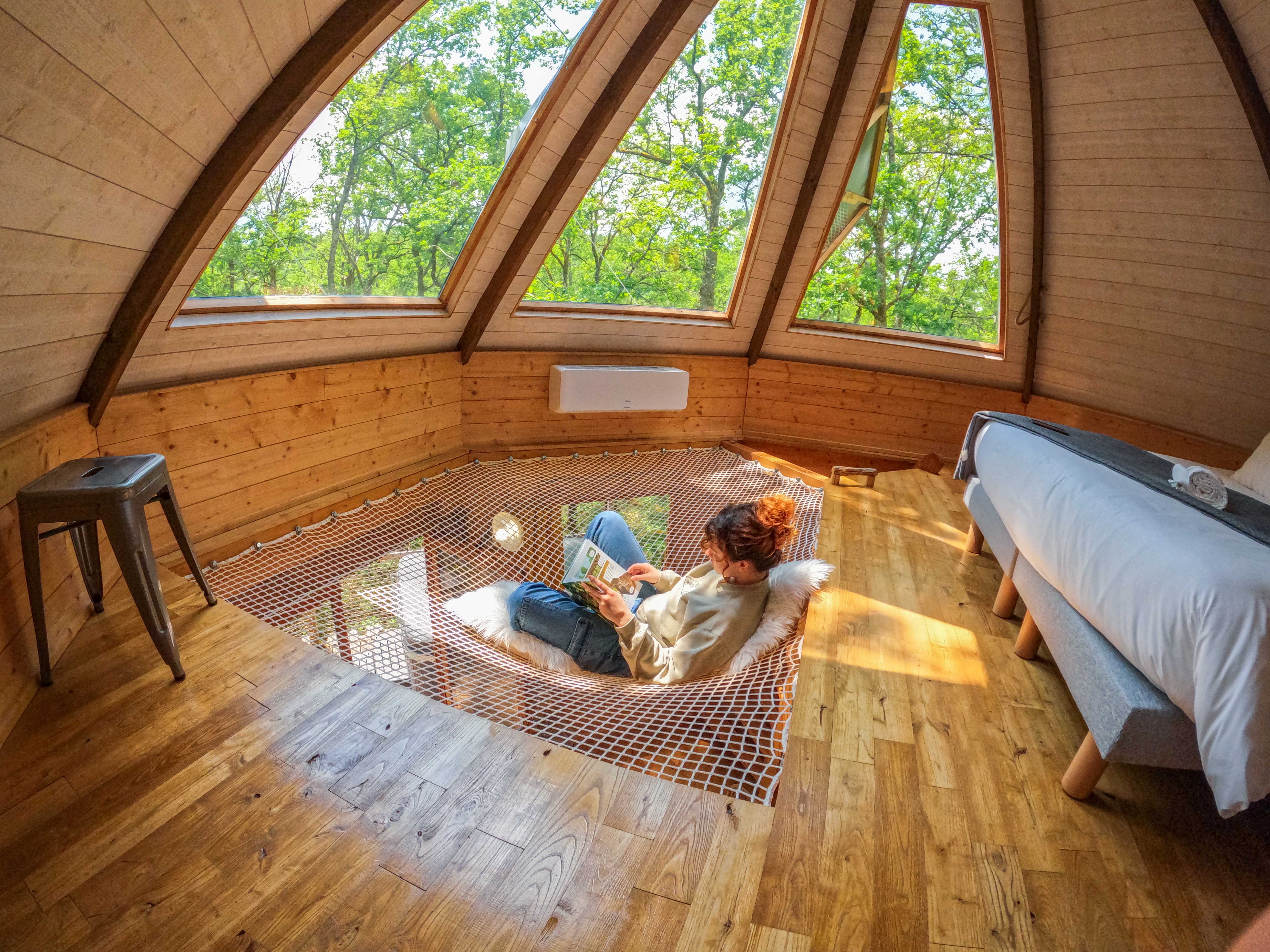 Cabane avec spa "Cocoon" — Nuit perchée à 5m dans le Lot à Lamothe-Fénelon — salle de bain
