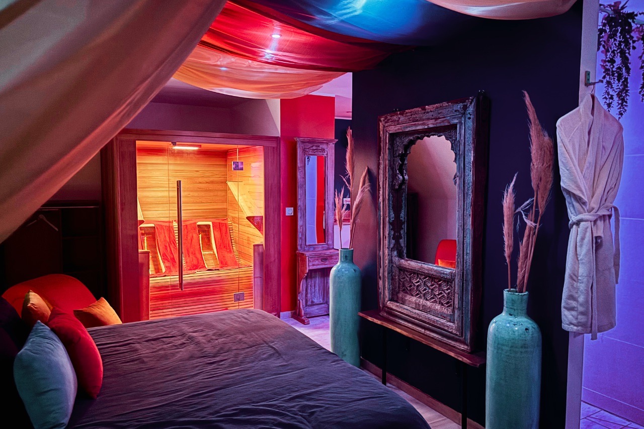 Suite Romantique le secret de Kama — Escapade bien-être à 2 en Nord à Lille — détail architectural