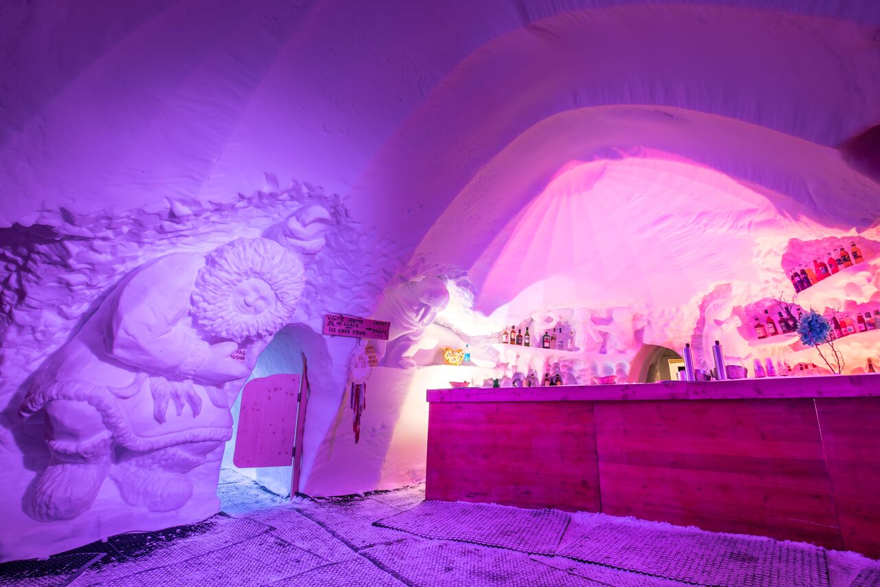 Village Igloo Val Thorens — Nuit insolite dans un igloo à Val Thorens à Les Belleville — salle de bain