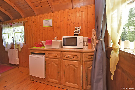 L'cahute — Roulotte avec spa à La Verdine, Aisne à Laon — chambre