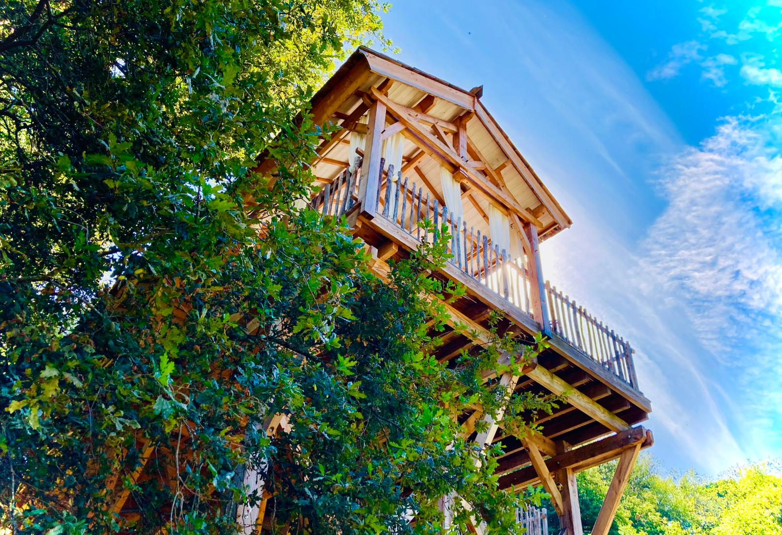 La Douce Parenthèse — Cabane sur pilotis avec Spa à Brive-la-Gaillarde à Brive-la-Gaillarde — vue intérieure