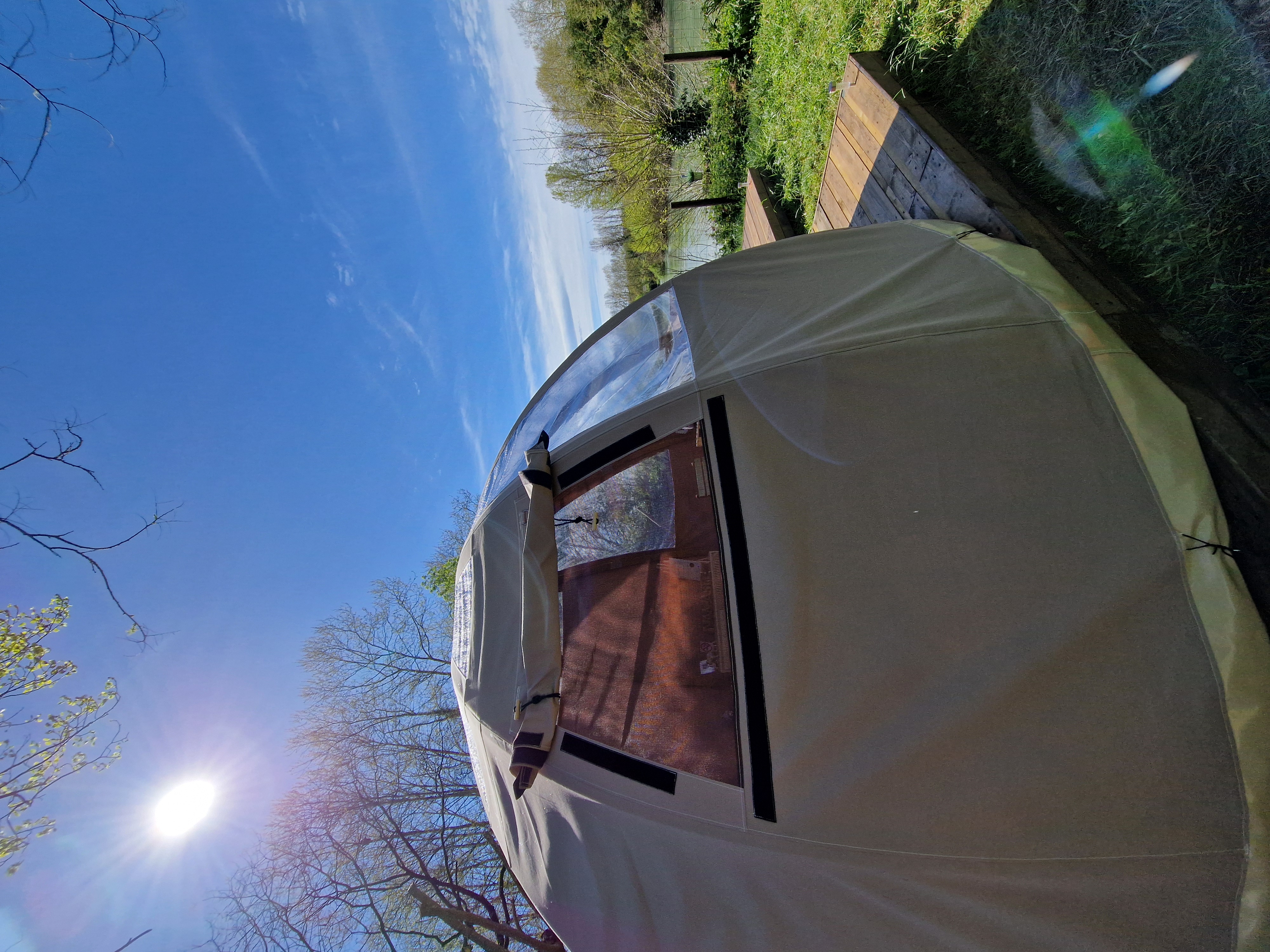 Dôme Saturne & Spa — Nuit zen avec jacuzzi à Biscarrosse (Landes) à Biscarrosse — chambre