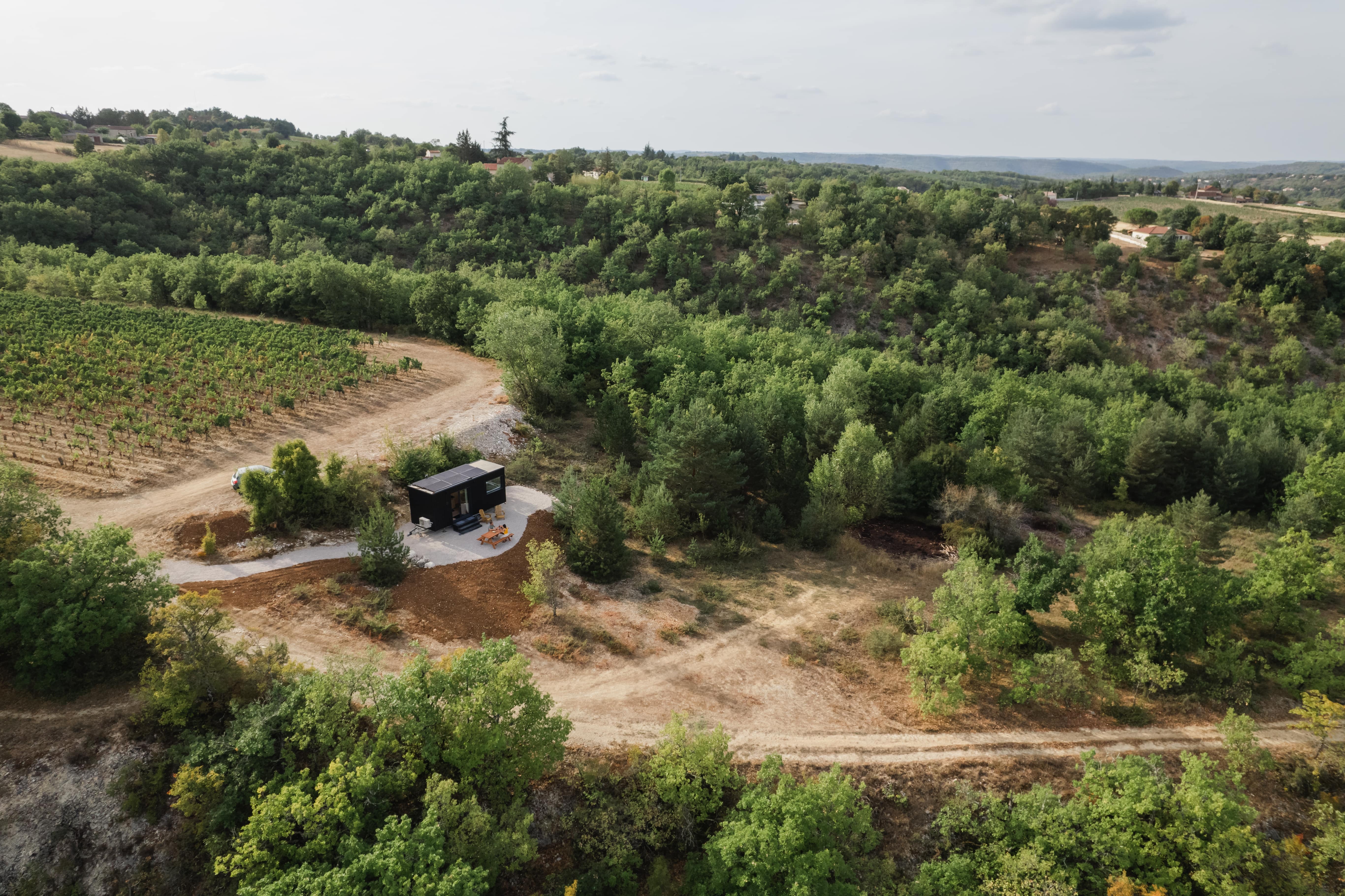 Une Tiny House au cœur des vignes de la Vallée du Lot — Tiny House à Trespoux-Rassiels