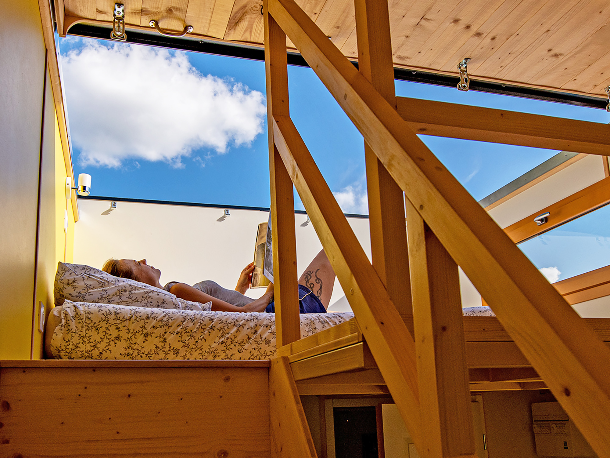 Tiny house Voie Lactée — Nuit étoilée à 2 personnes dans le Gard à Alès — vue intérieure