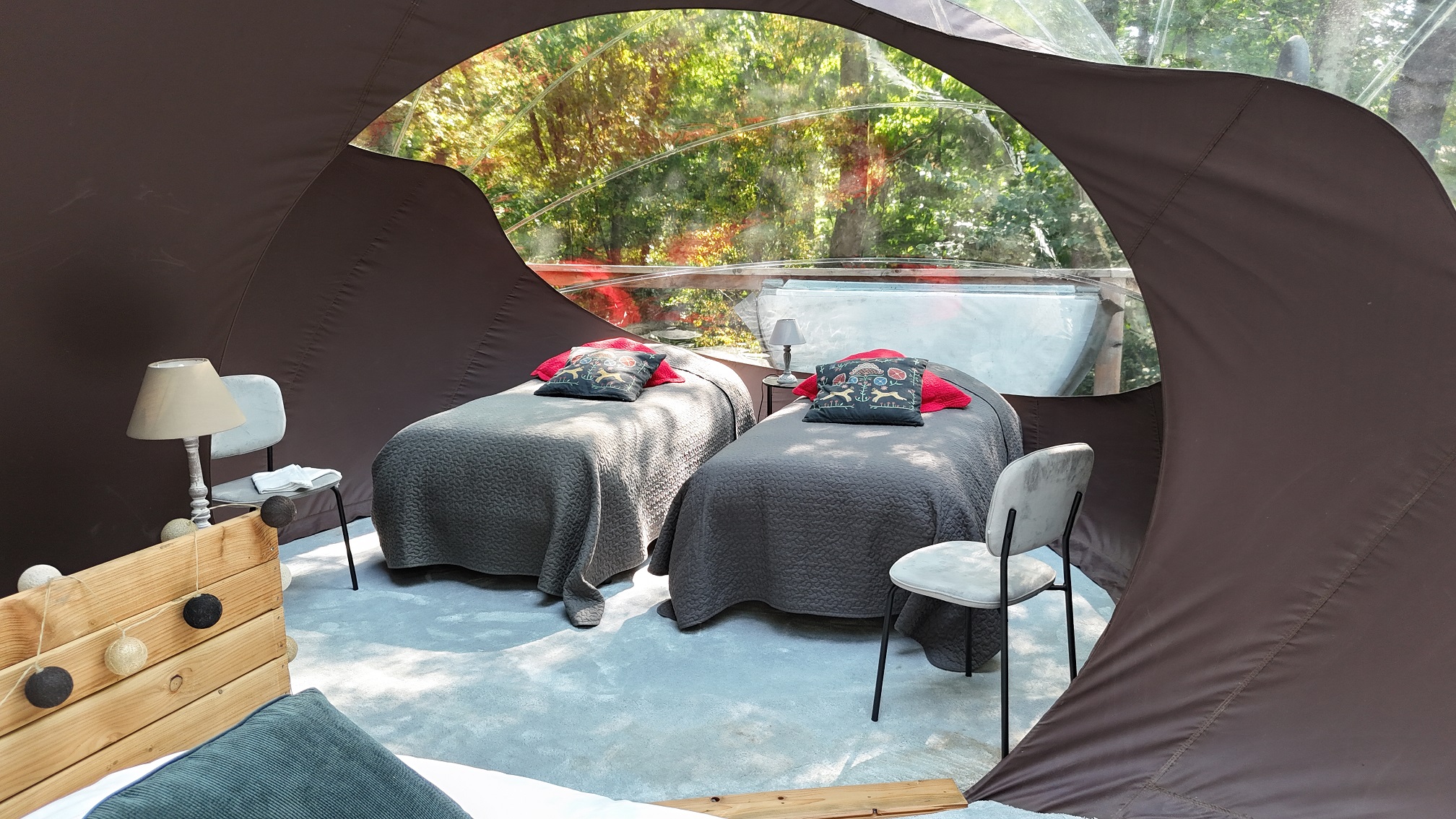 Bulle du bois & Spa privatif — Nuit magique à Espiens en Lot-et-Garonne à Espiens — salle de bain