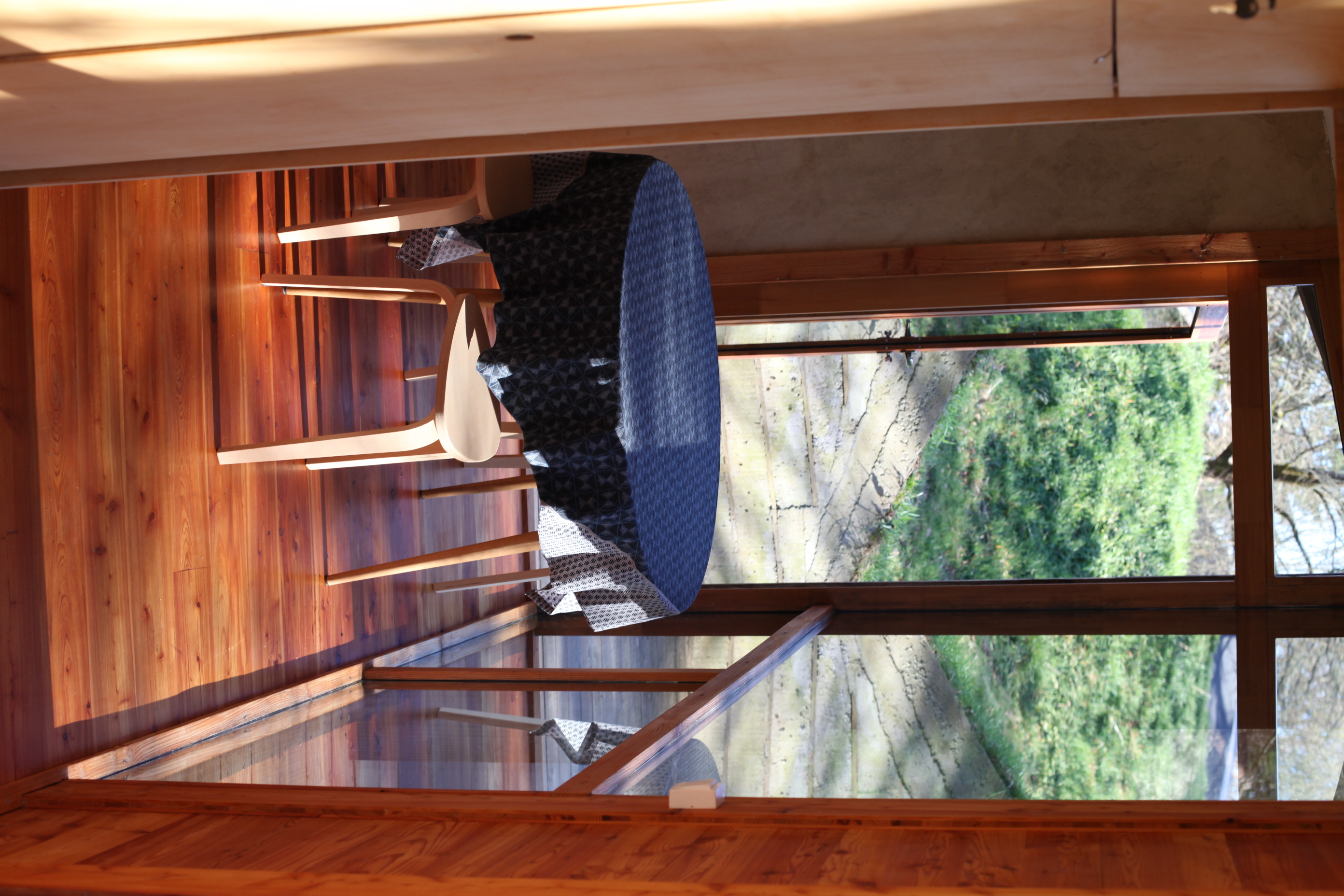 La cabane bleue — Cabane végétalisée avec spa à Haute-Vienne à Saint-Léger-la-Montagne — chambre