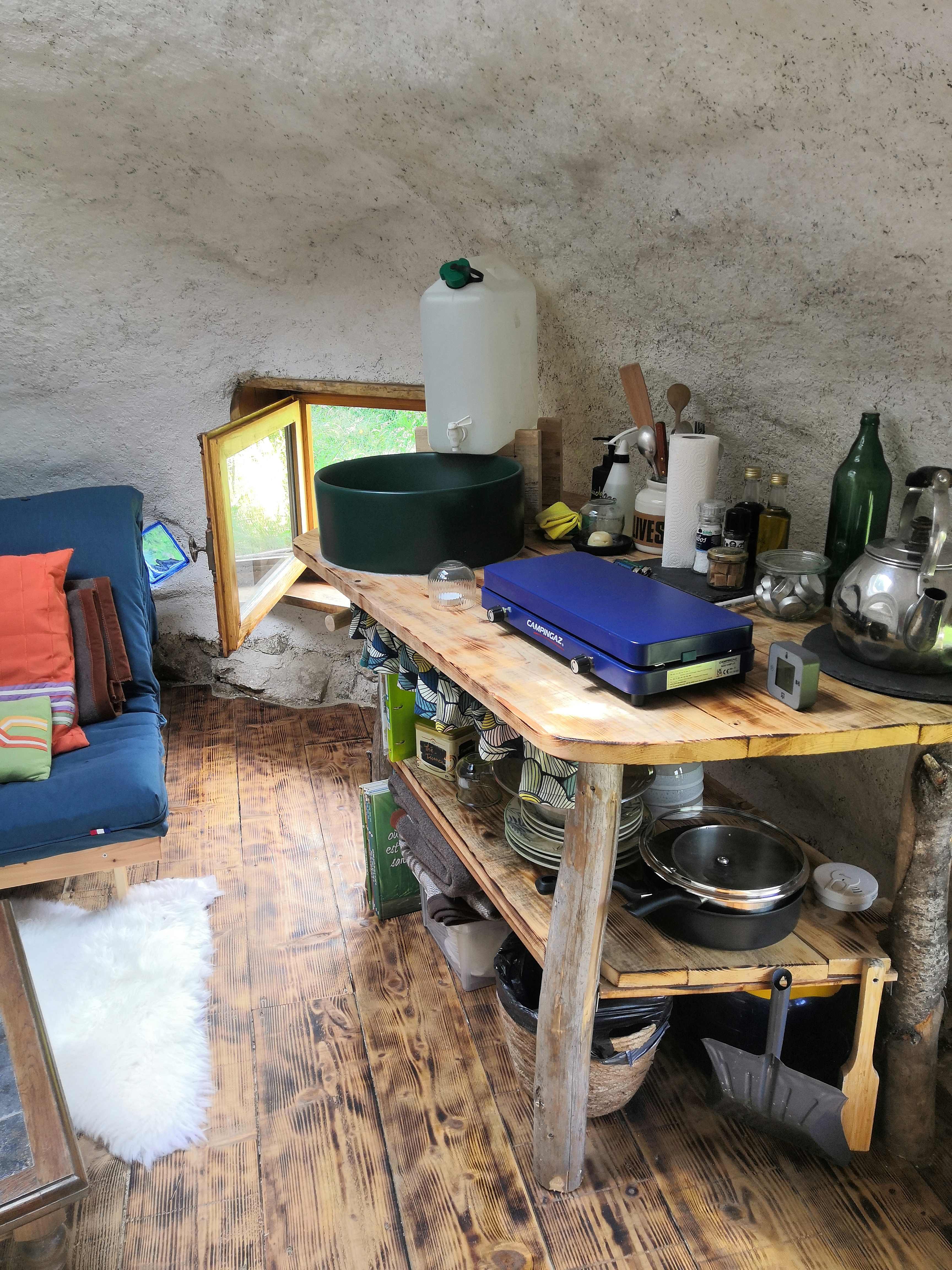 La cabane panoramique : une évasion au cœur de la nature à St Nicolas Des Biefs — salle de bain