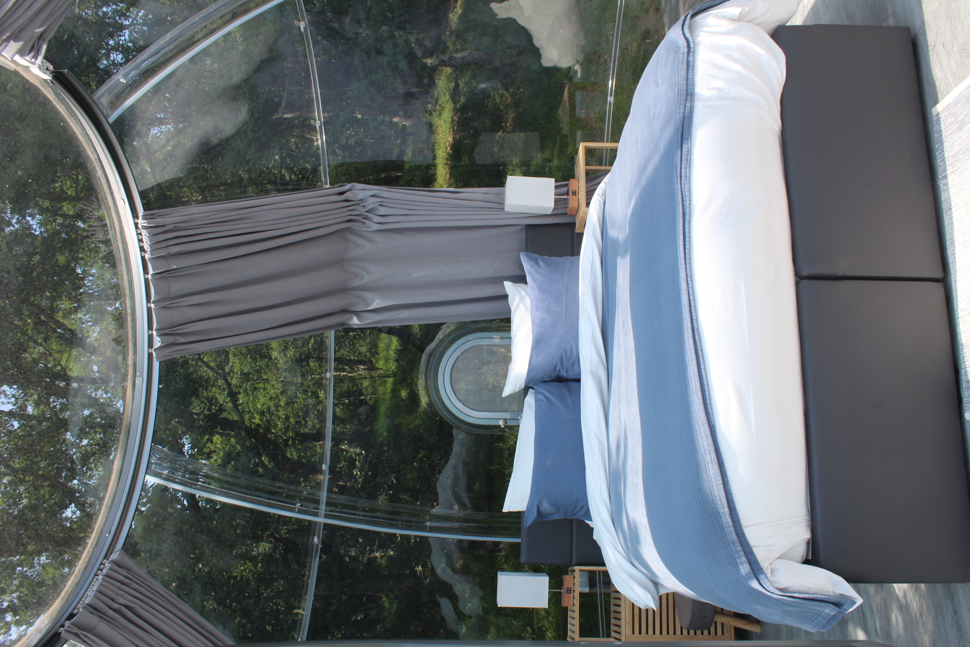 Bulle face aux Pyrénées ! — Nuit insolite avec spa à Haute-Garonne à Toulouse — cuisine