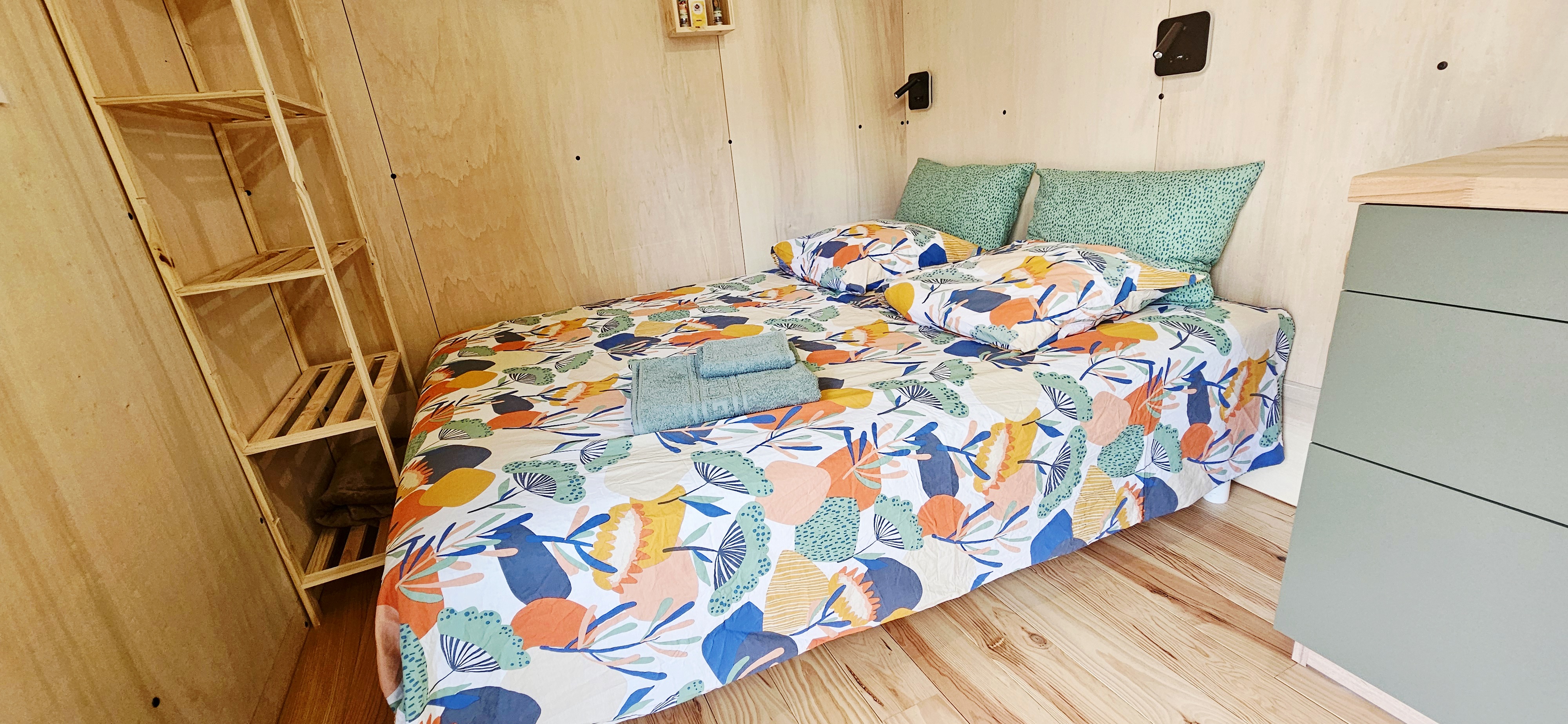 La Cabane du Nid du Pic — Séjour avec spa à 2 en Ariège à Vernajoul — cuisine