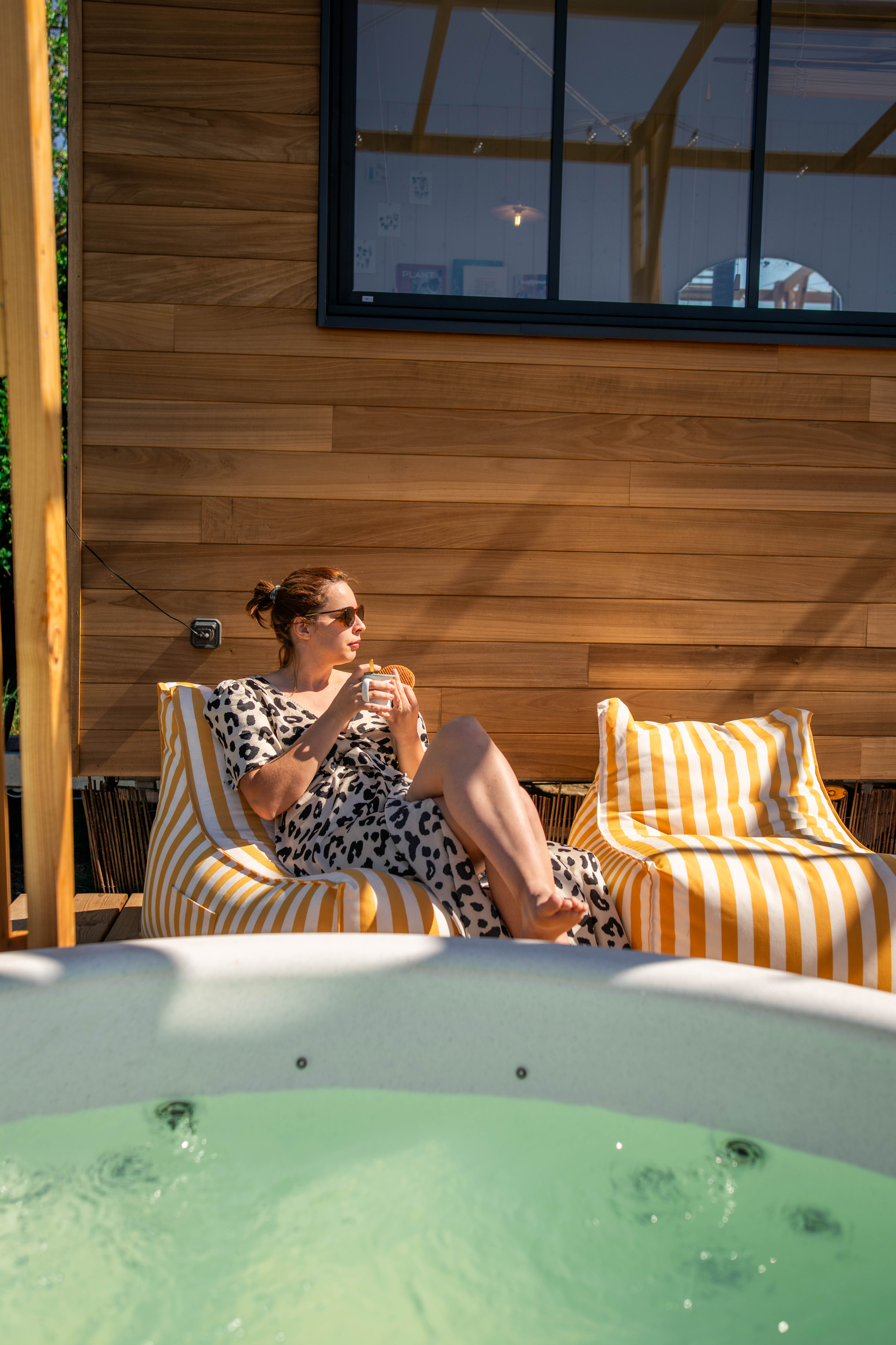 Pépiite Gorges de l'Ardèche — Tiny House avec spa privatif à Vallon-Pont-d'Arc — cuisine