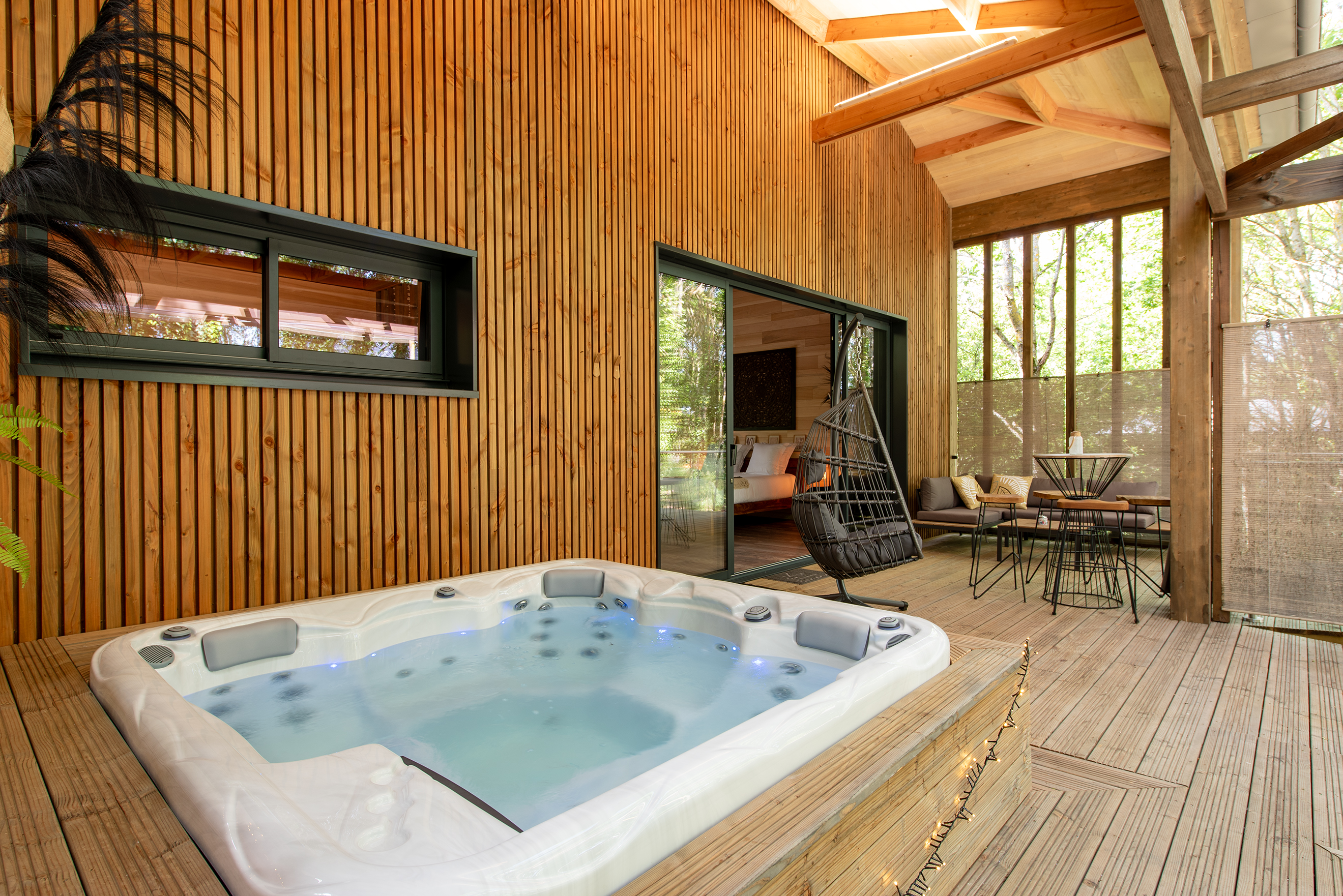 CASA HIMALA & SPA — Cabane sur pilotis avec spa à Ségala (Aveyron) à Anglars-Saint-Félix — salle de bain