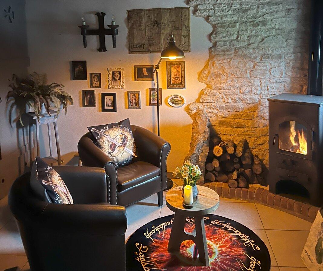 Maison Hobbit du Mas de Saillac — Maison insolite 4m de hauteur à Tarn-et-Garonne à Saint-Nicolas-de-la-Grave — vue intérieure