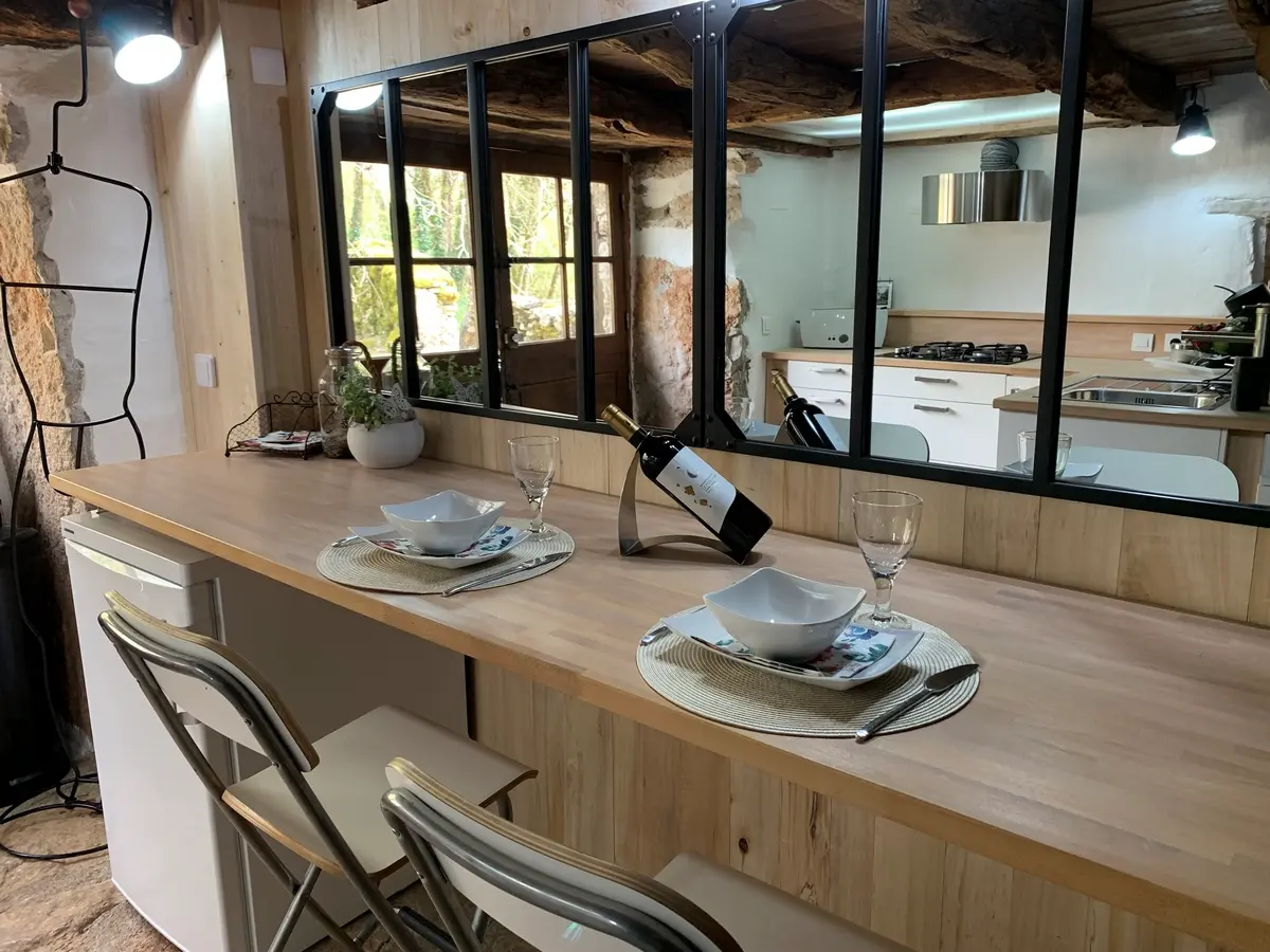 Lodge insolite avec spa privatif — Ecolodge romantique dans le Lot à Cahors — salle de bain
