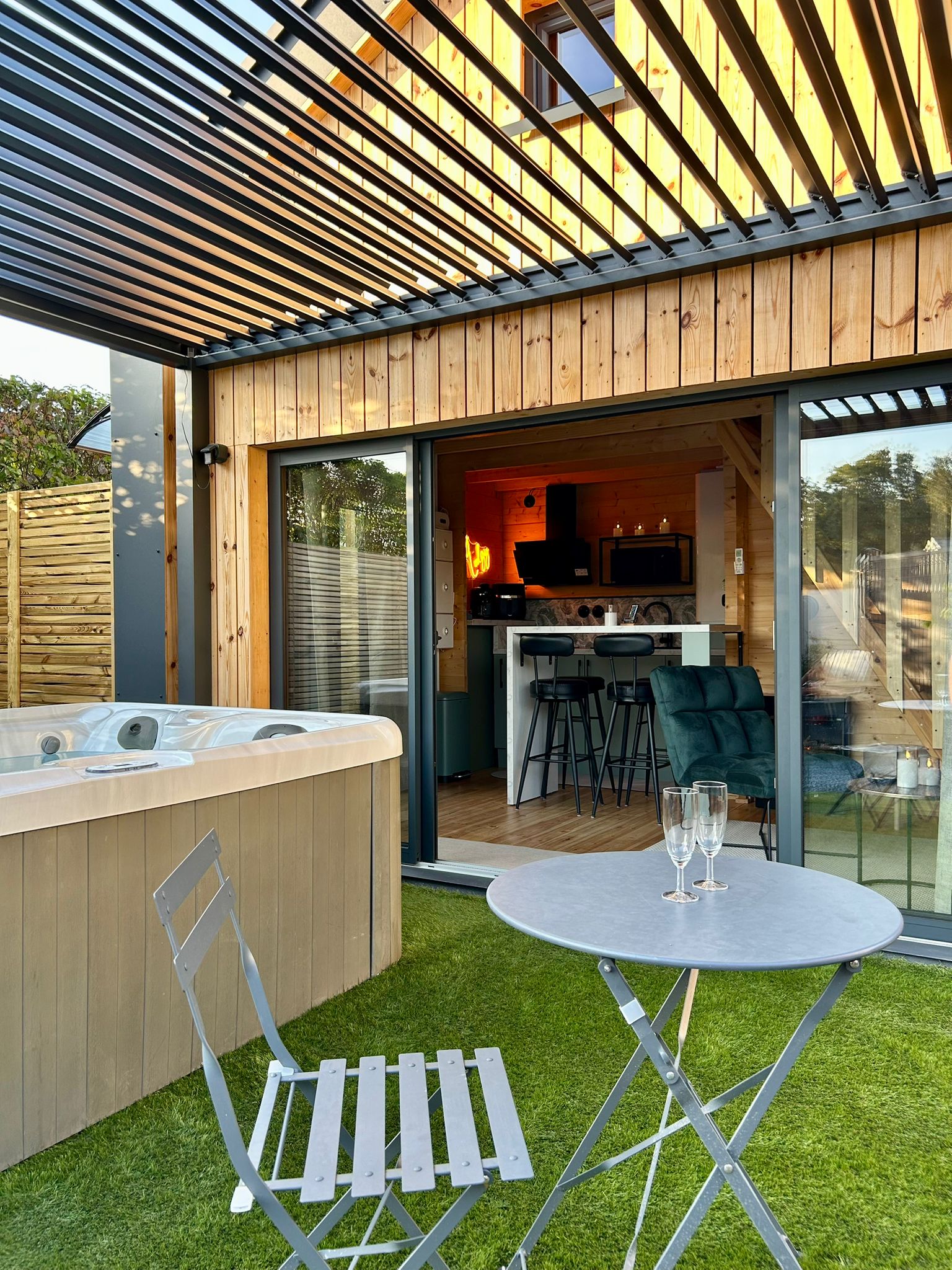 Cosy Lodgy & Spa — Chalet avec jacuzzi en Seine-Maritime