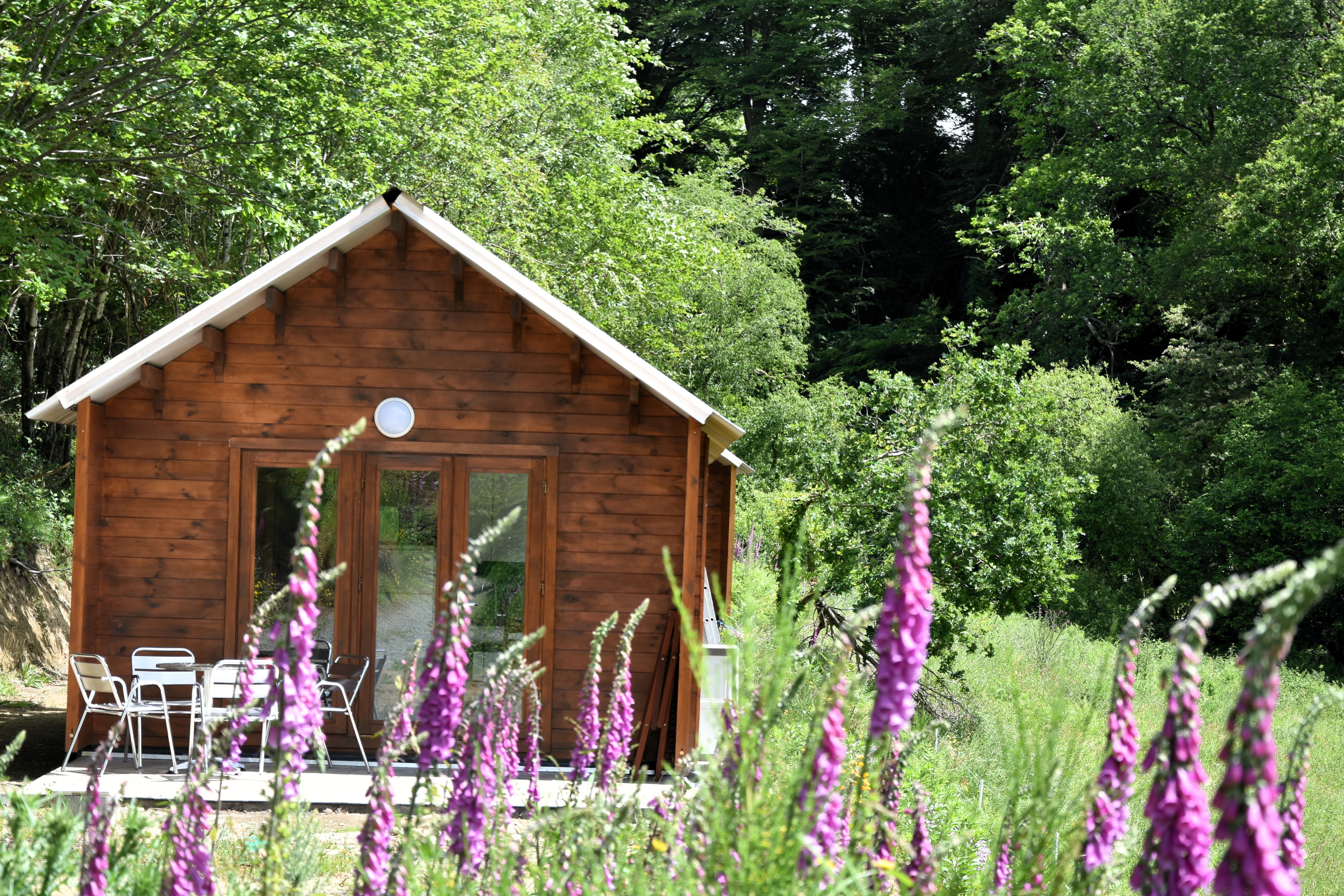 Pondok INdah — Chalet avec spa à Plounéour-Ménez (Finistère) à Plounéour-Ménez — chambre