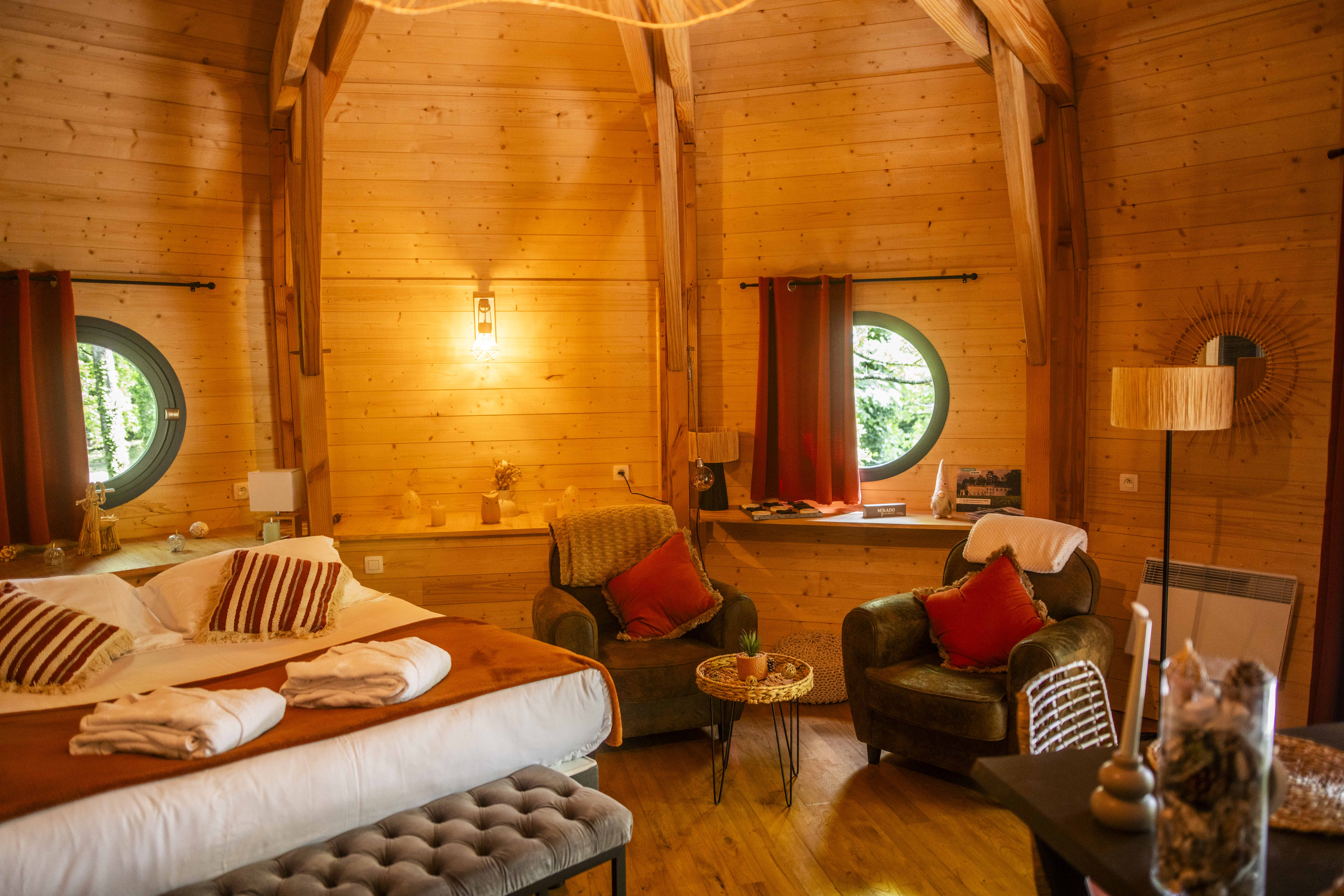 La Cabane la Vigne & Spa : une évasion dans les arbres à Martillac — détail architectural