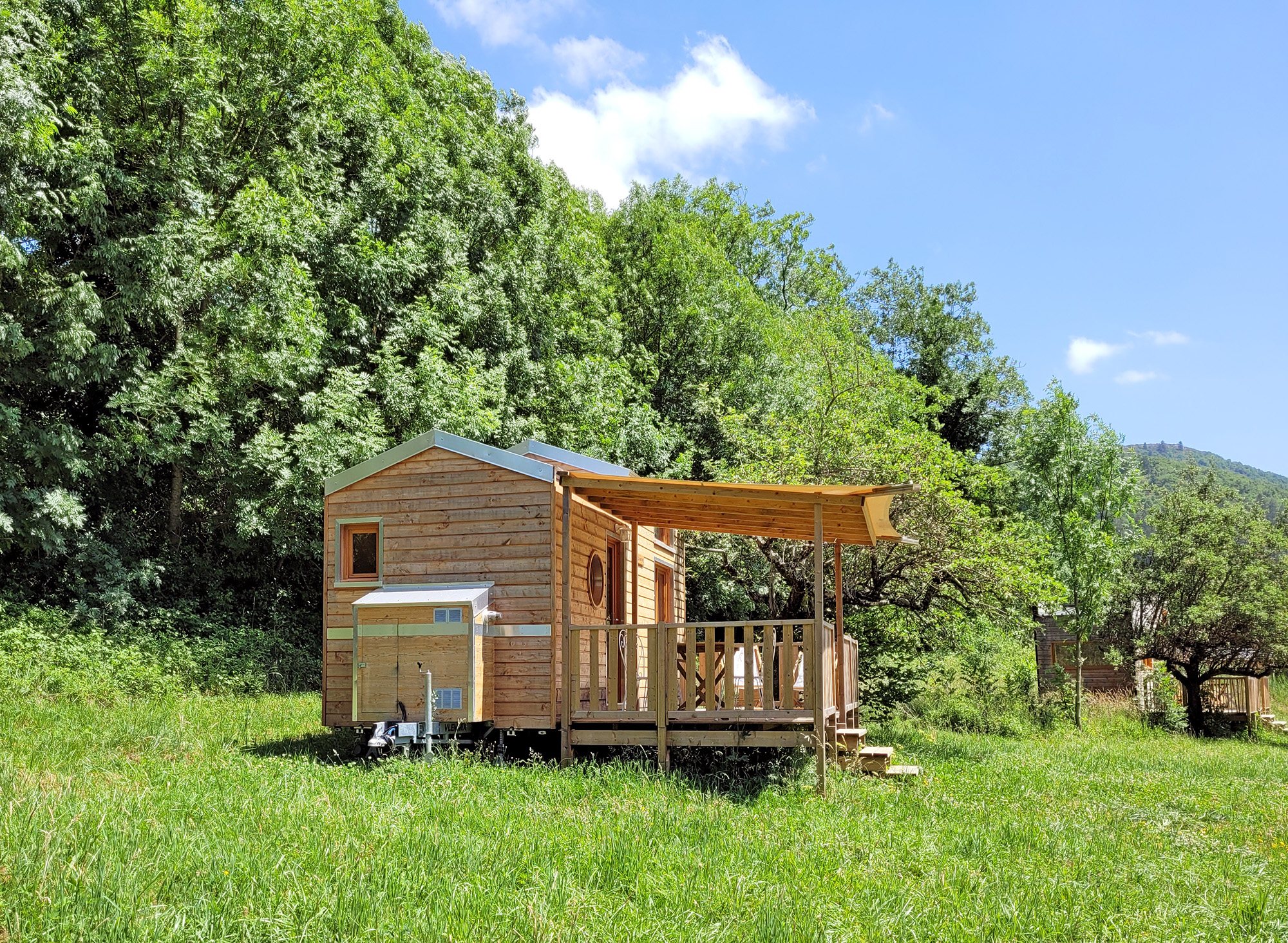 Tiny house Eglantine — Escapade romantique avec spa à Gard