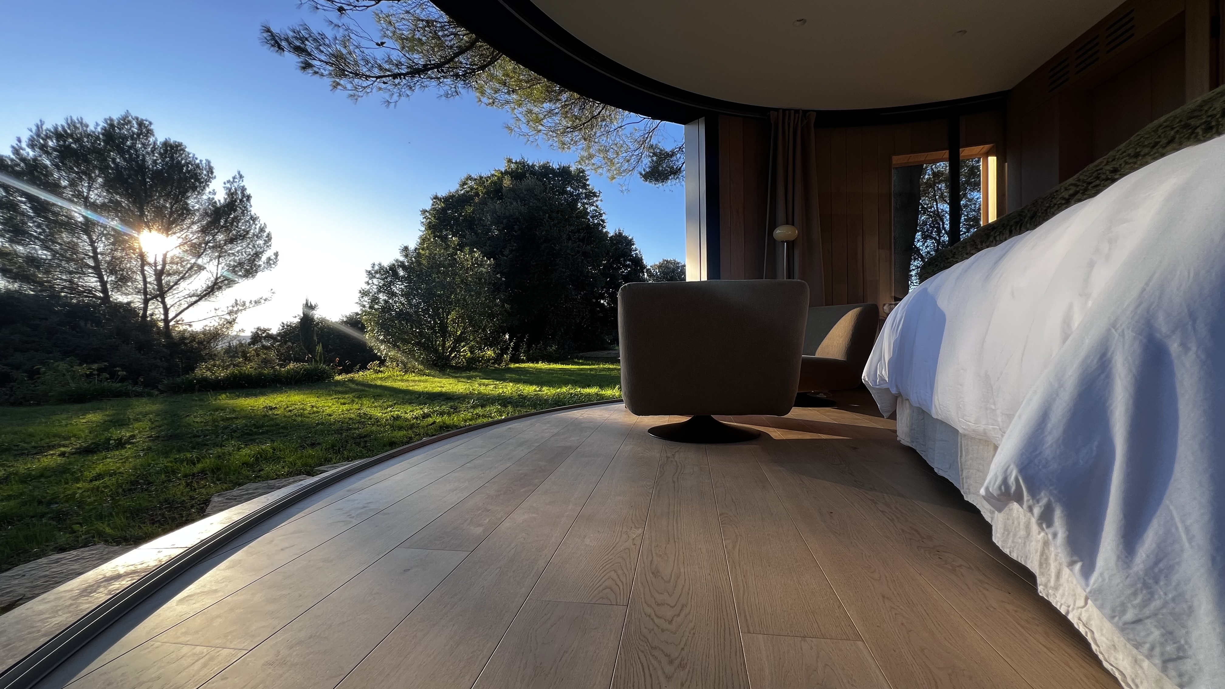 Lumi-pod du Haras de Castellane — Cabane design avec vue panoramique à Vaucluse à Fontaine-de-Vaucluse — cuisine