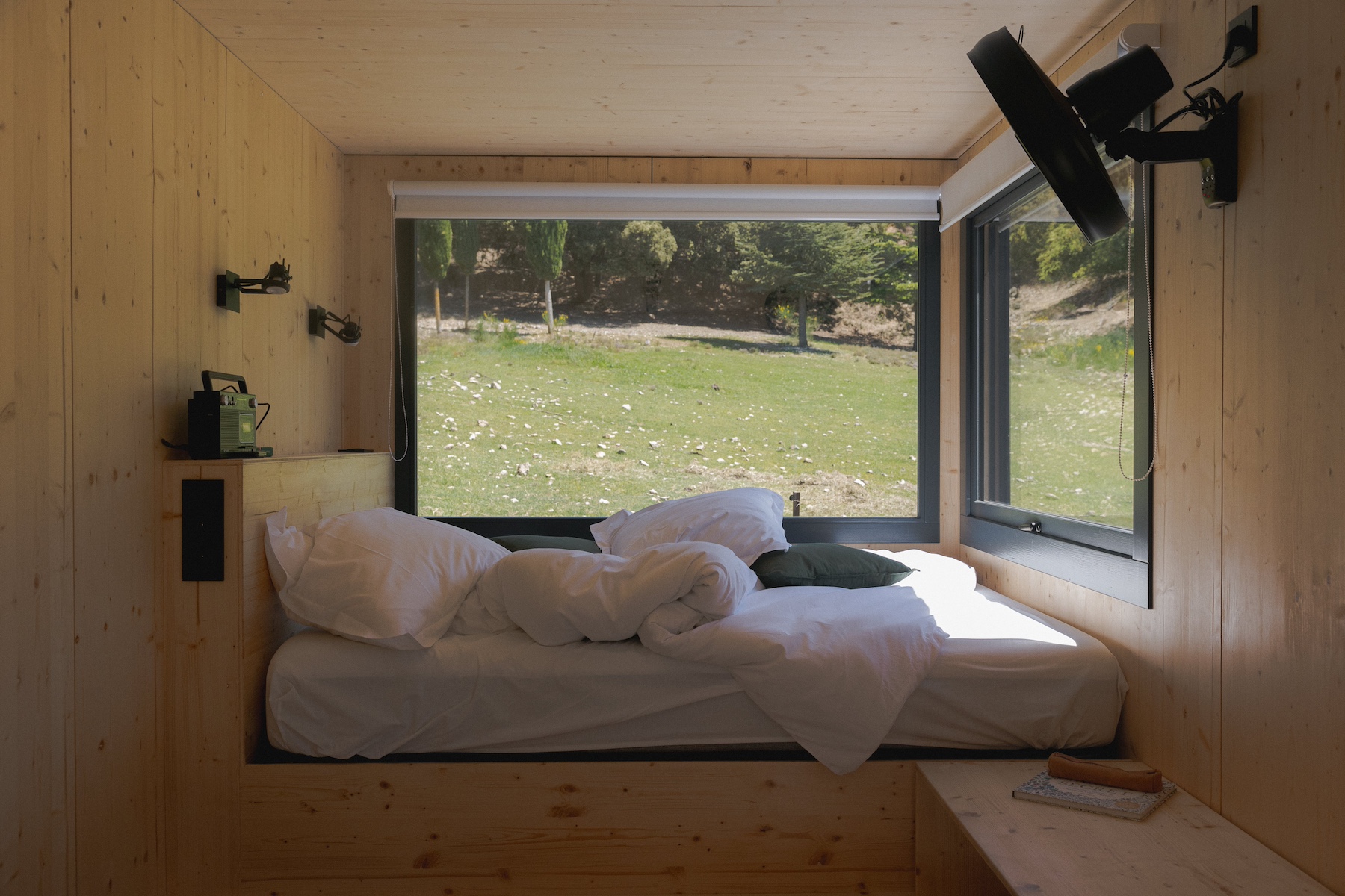 Tiny house moderne au pied du Mont Ventoux à Le Barroux — espace de vie