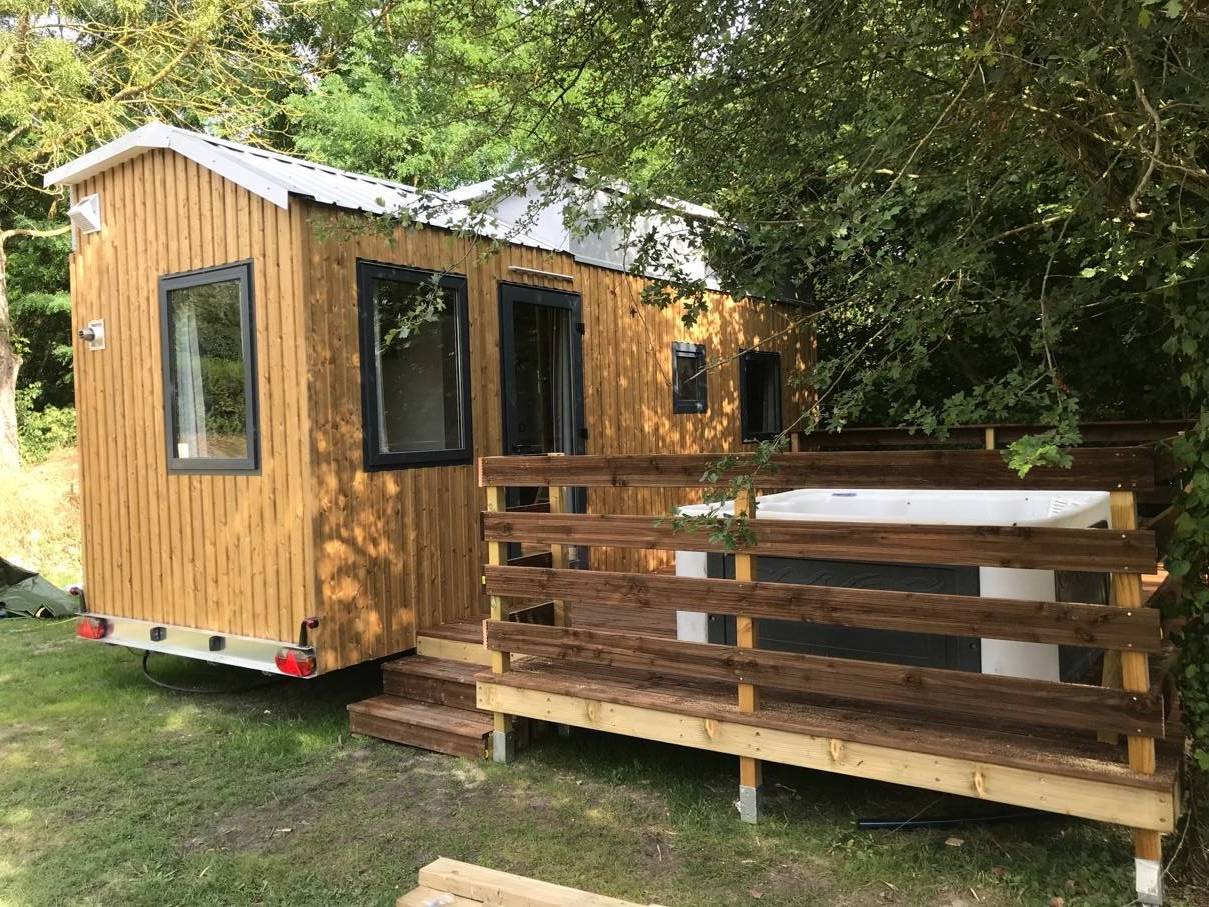 Tiny House de la Trye — Séjour avec jacuzzi à La Trye (Oise)