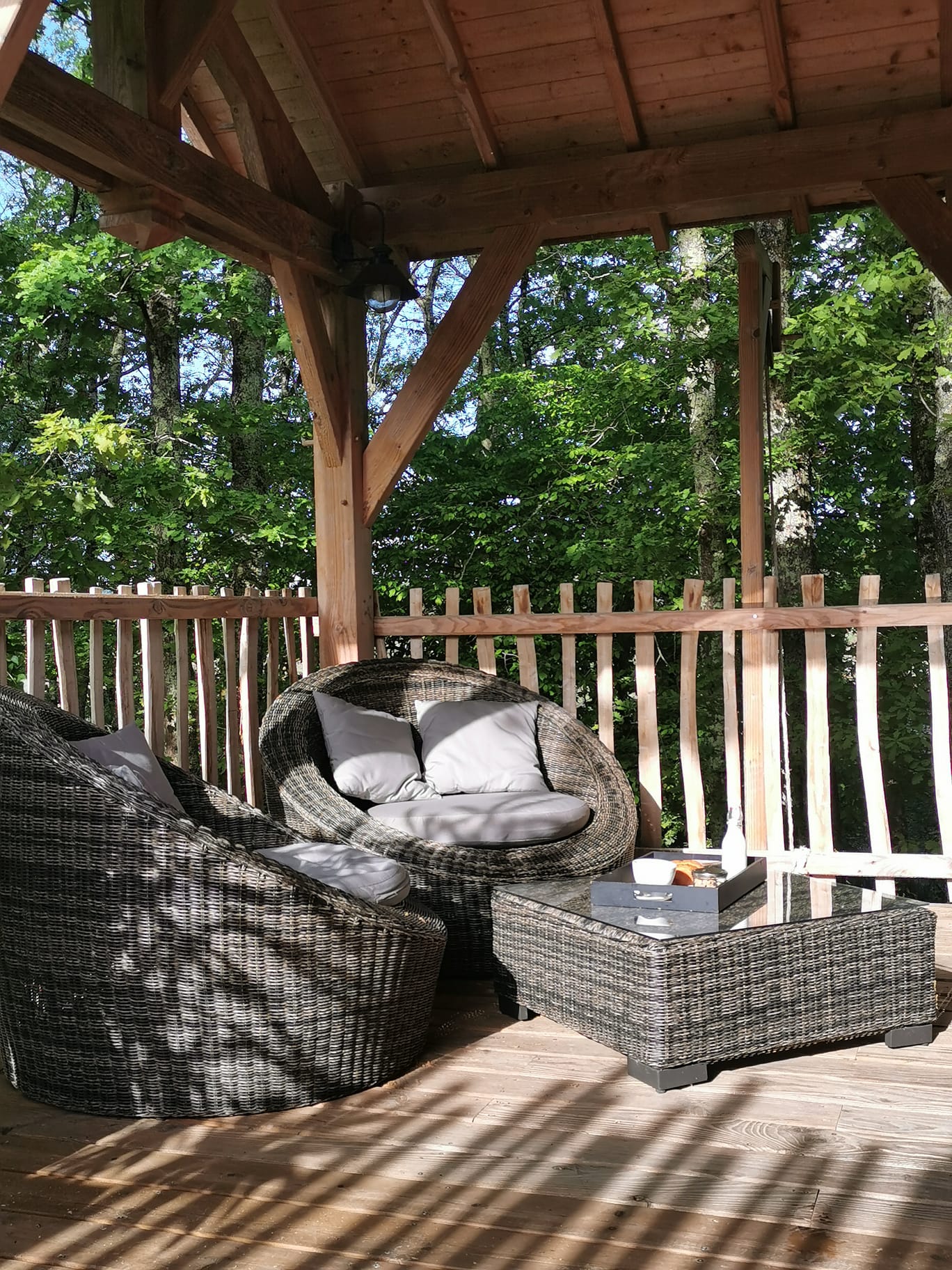 Lodge Vigne & Spa — Cabane dans les arbres avec spa à 5m en Gironde à Gironde-sur-Dropt — vue intérieure