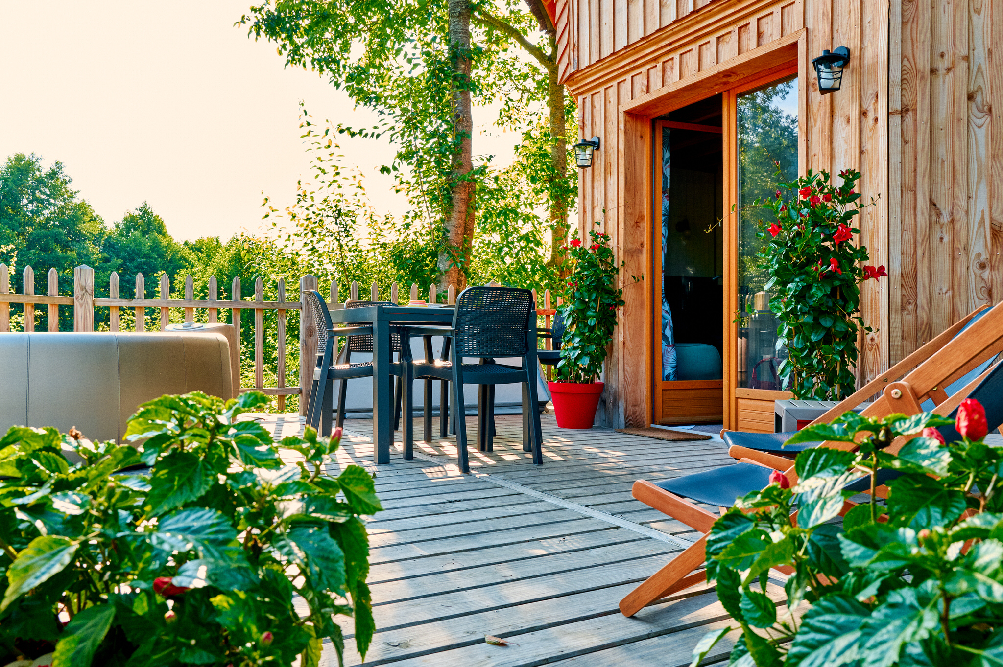 L'Observatoire & Spa : une cabane sur pilotis en Picardie à Roy-Boissy — vue intérieure