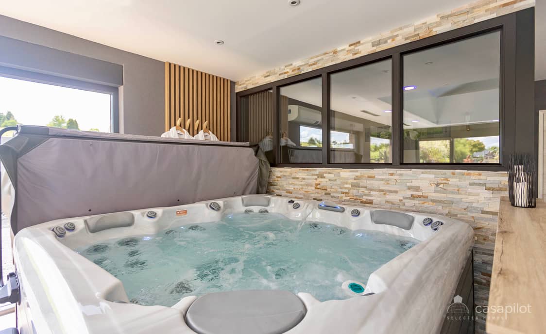 Gite O² — Maison insolite avec piscine et spa à Moselle à Metz — chambre