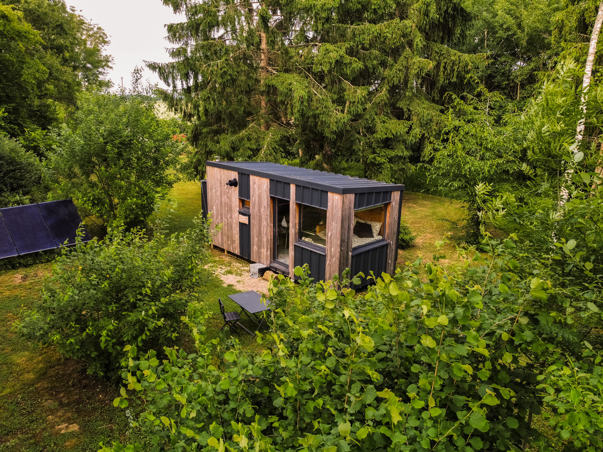 Photo 2/3 — Tiny House « Morvand'Ailes : un cocon vitré immersif en Bourgogne » à Saulieu Côte-d'Or