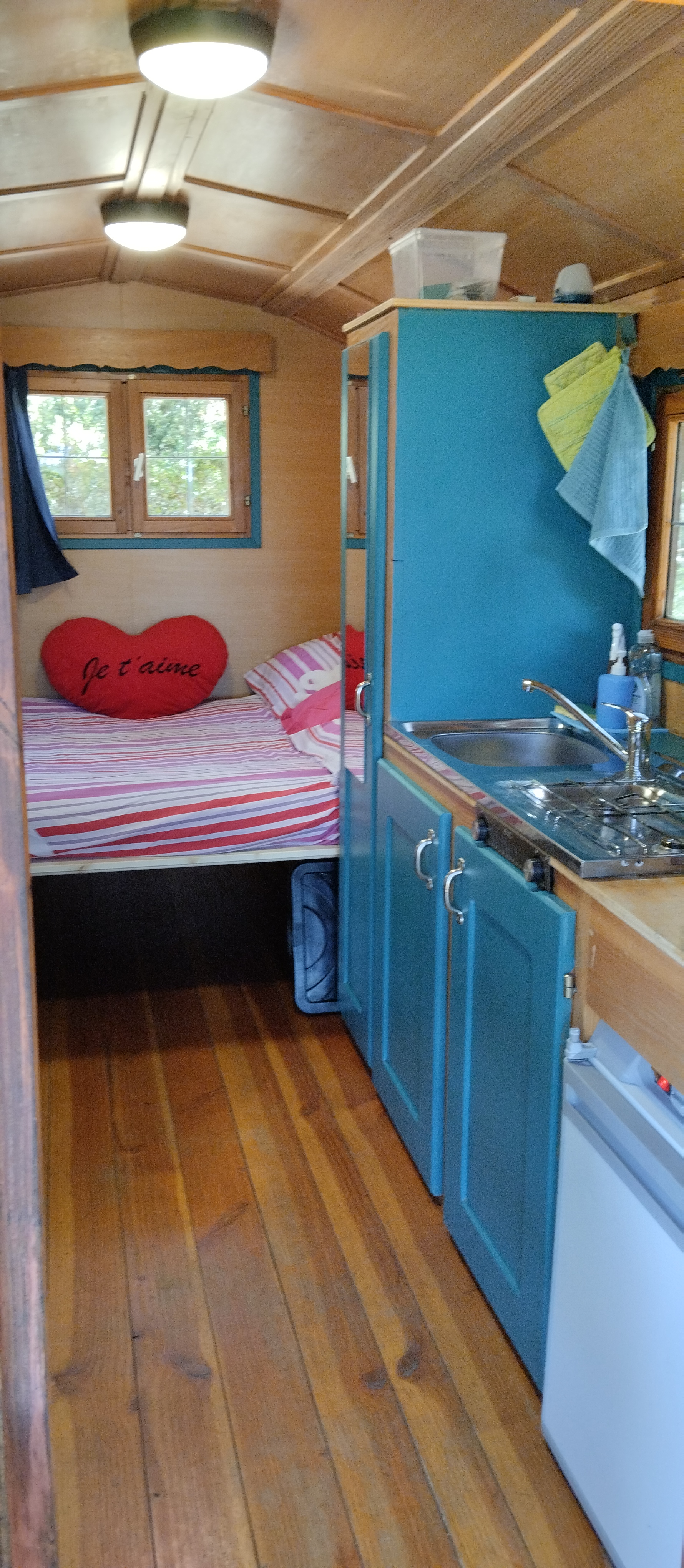 Roulotte connexion au vivant : une échappée en Provence à Esparron De Verdon — espace de vie
