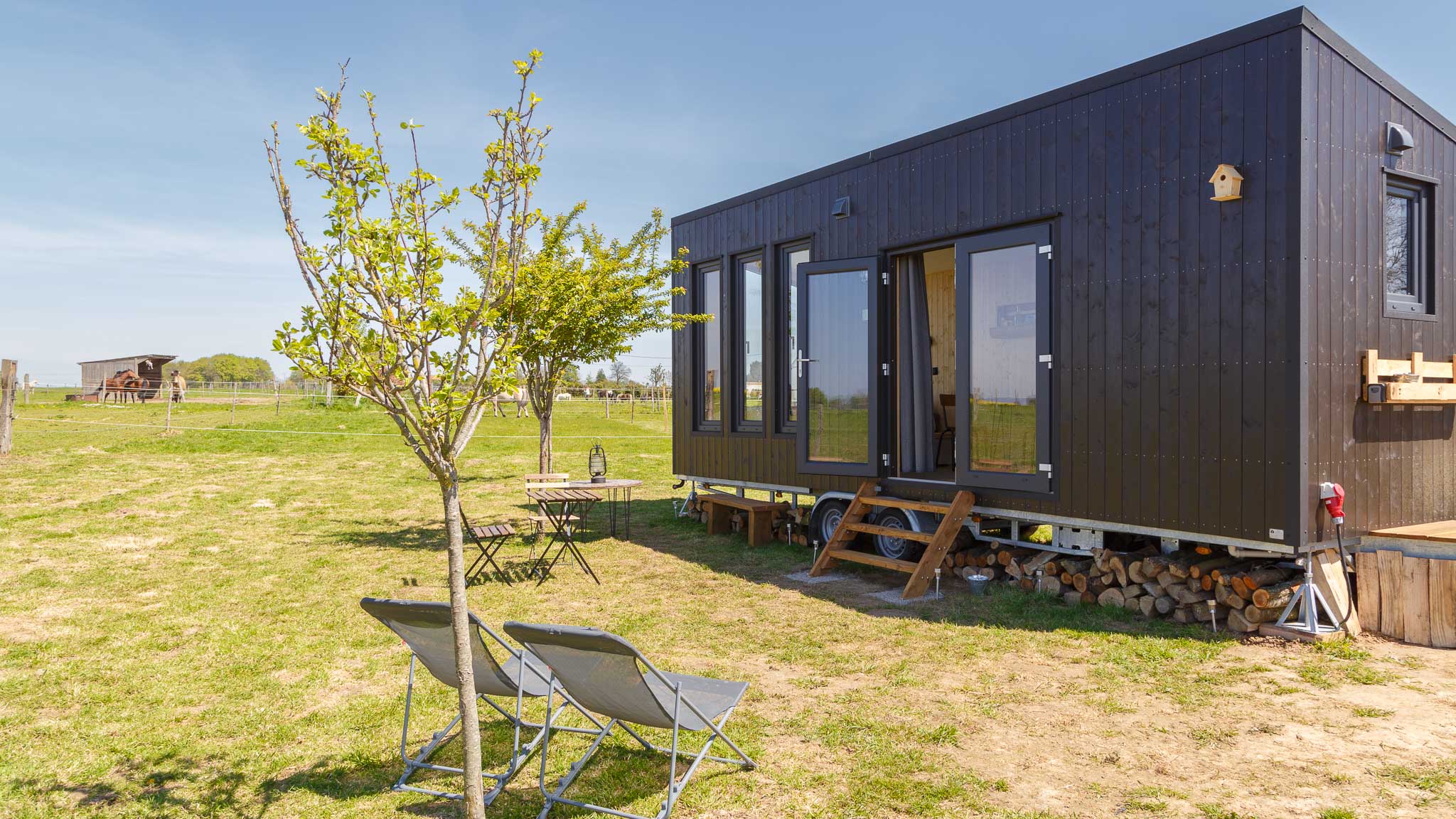 Tiny House L'Écurie : une escapade insolite en Haute-Normandie à Etretat — vue intérieure