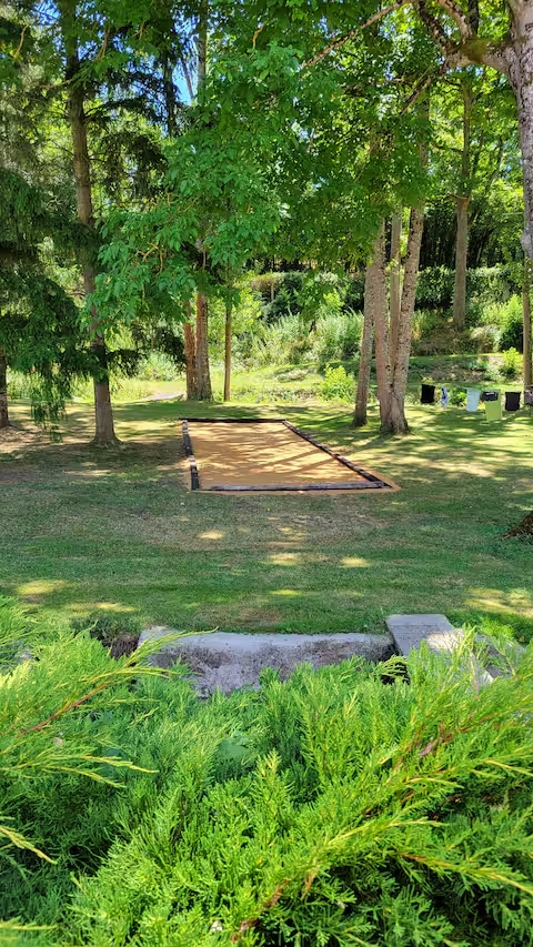 La Roulotte au Moulin de la Fontaine — Roulotte avec Spa à Loiret à Orléans — cuisine