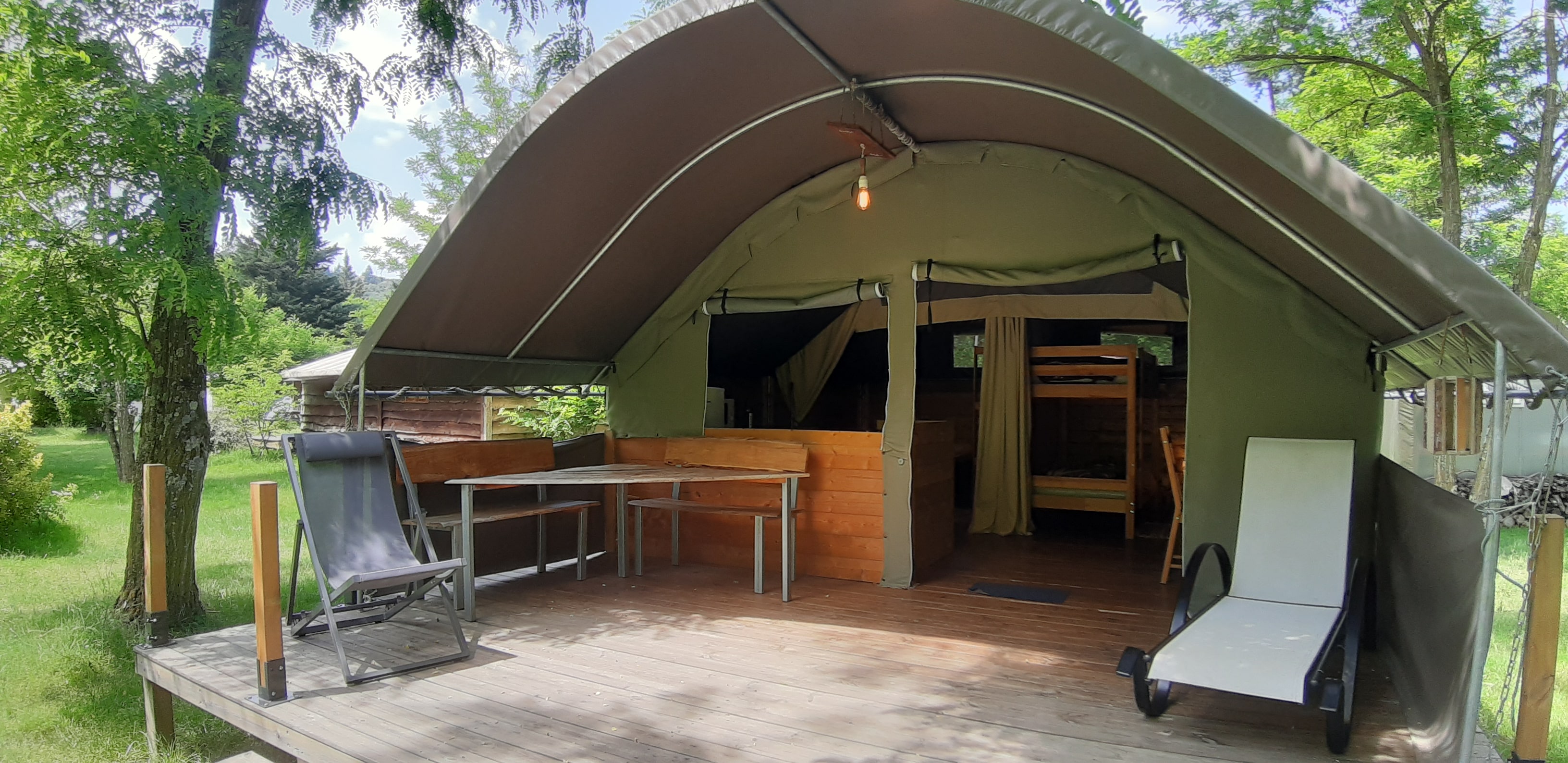 Safari-lodge KIBO : une expérience immersive en pleine nature