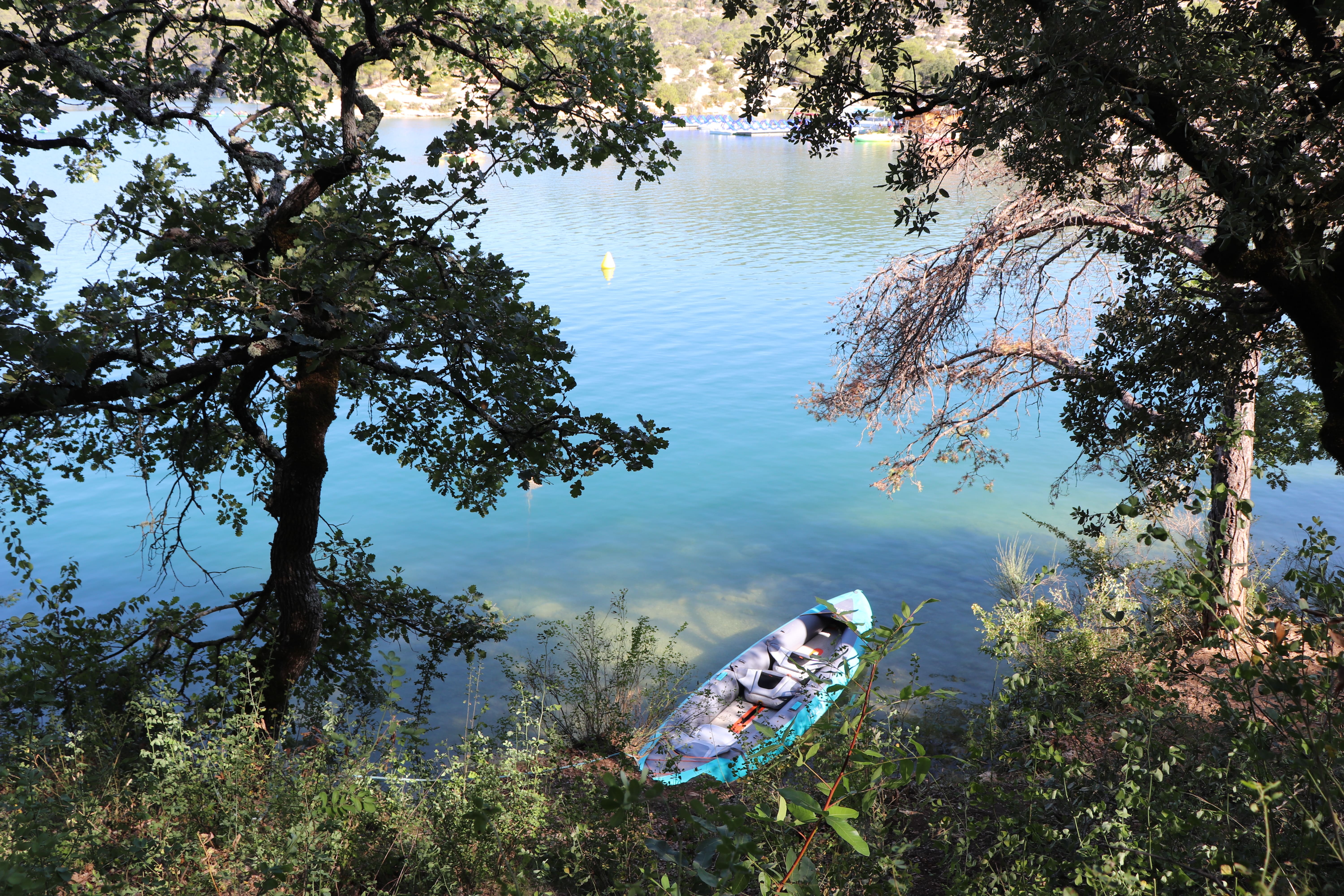 Tente Lodge Cabanon Safari : un glamping enchanteur en Provence à Esparron De Verdon — environnement naturel