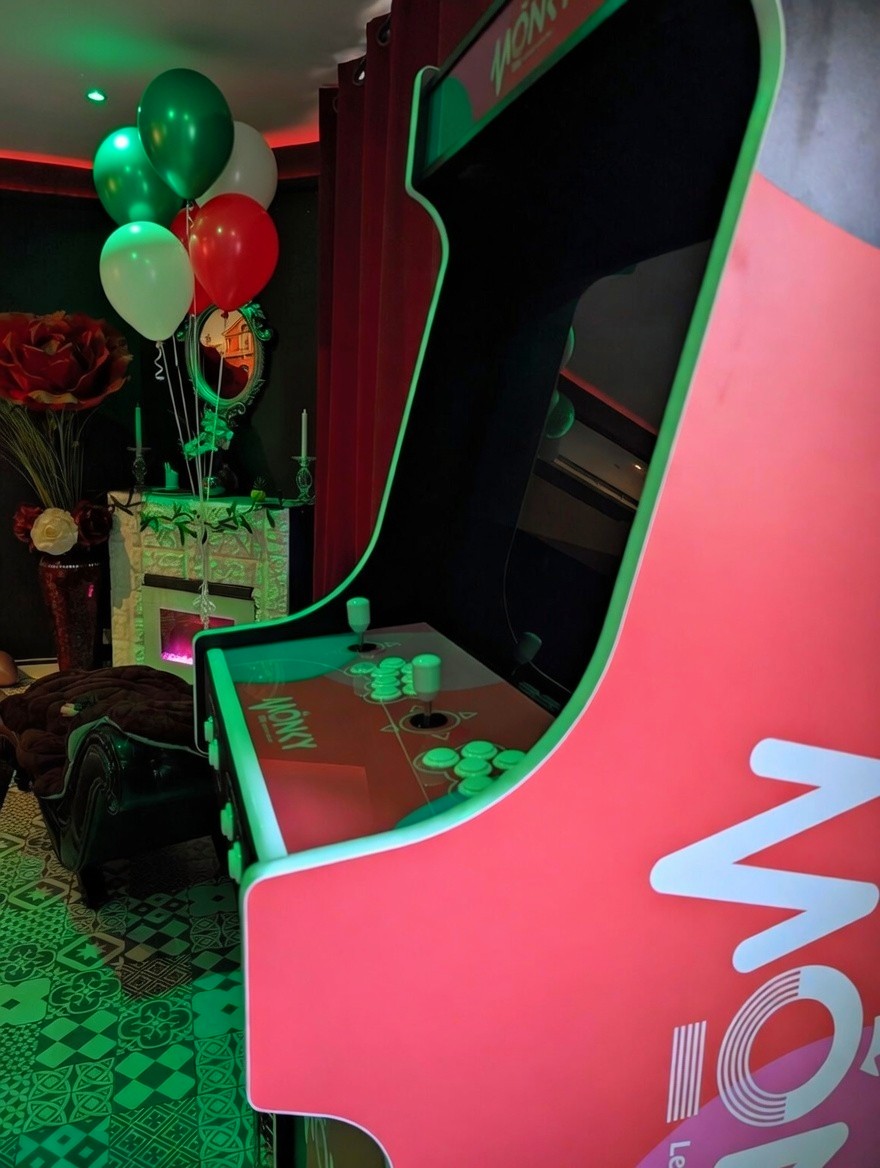 Nuit insolite avec Spa — Maison immersive à Passage d’Agen (Lot-et-Garonne) à Agen — cuisine