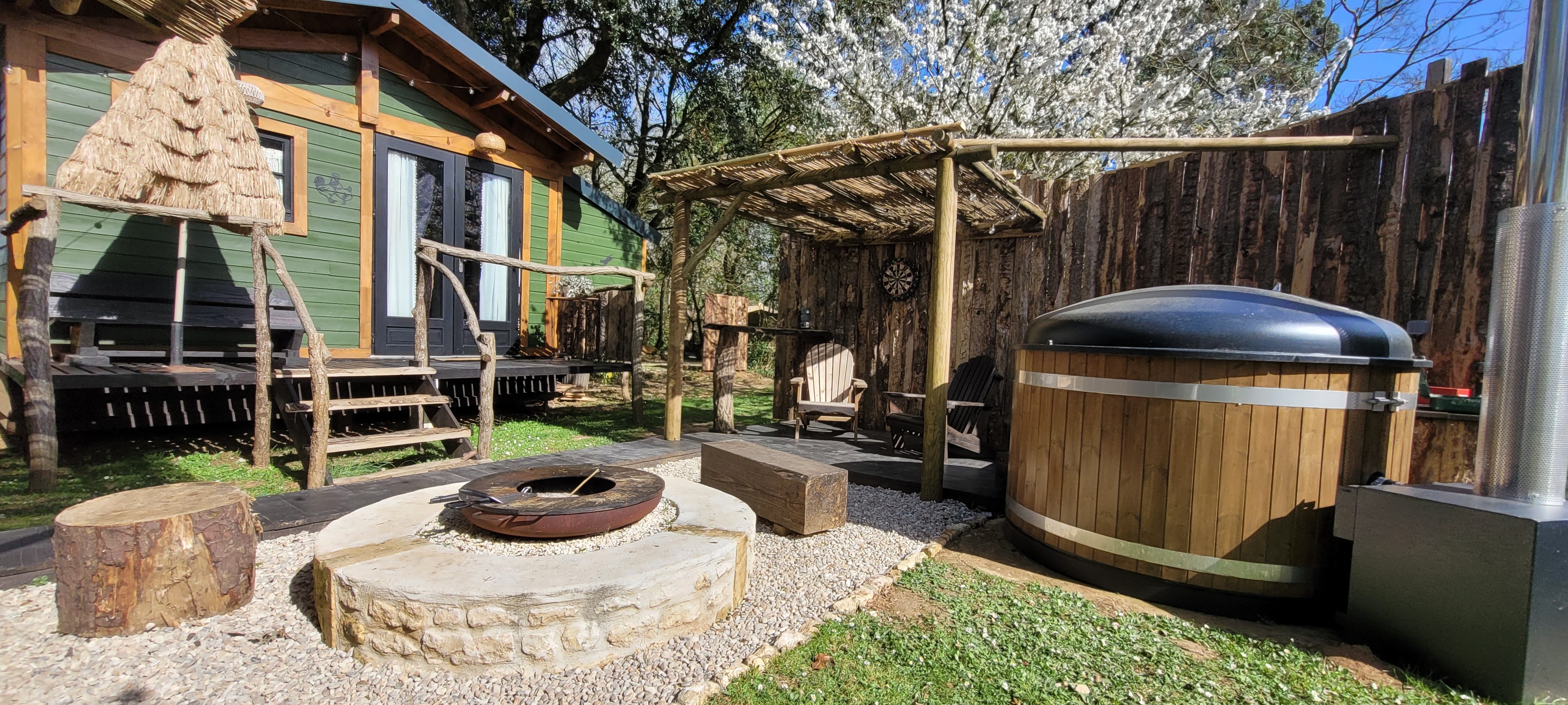 O'Logis de Grisette — Cabane avec Spa à Charente-Maritime