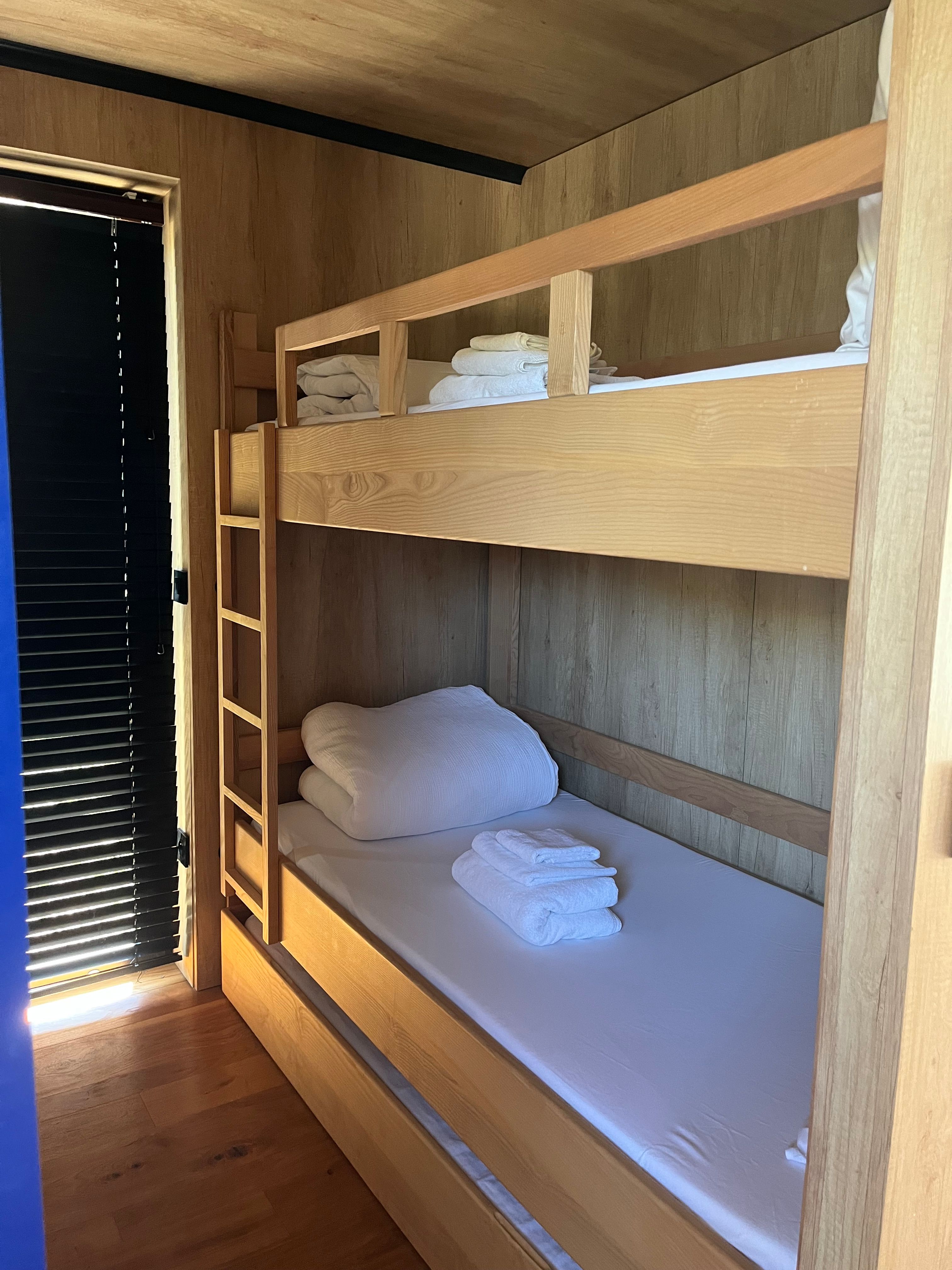 Photo 5/10 — Lodge « Lodge famille sur terre & bain nordique — La Rive Étoilée » à Plateau d'Hauteville Ain