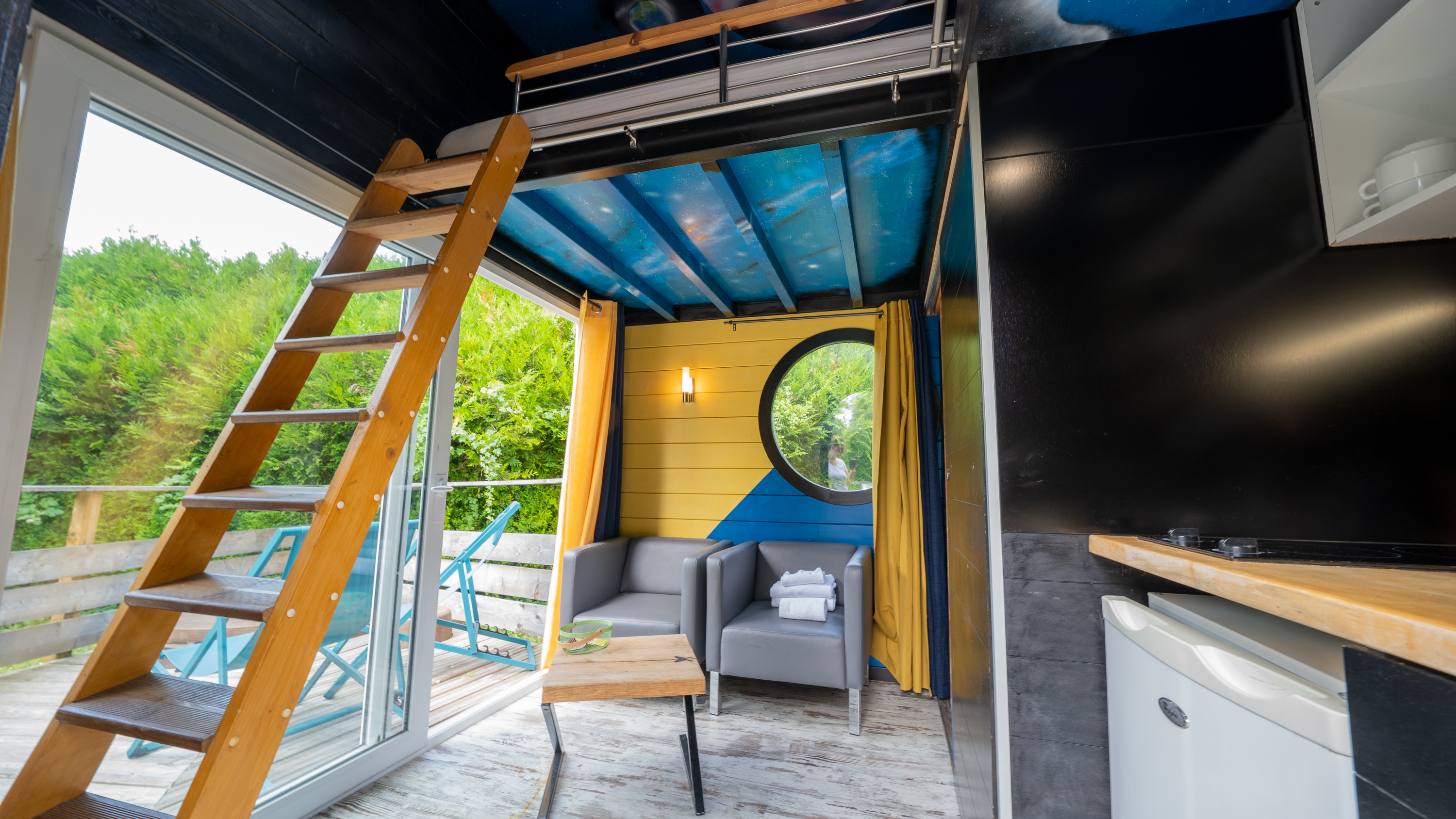 Le Carré d’étoiles & SPA : une cabane d'exception en Champagne-Ardenne à Bar Sur Aube — vue intérieure