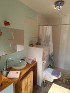 Roulotte romantique — Nuit avec spa à Allier à Vichy — environnement naturel
