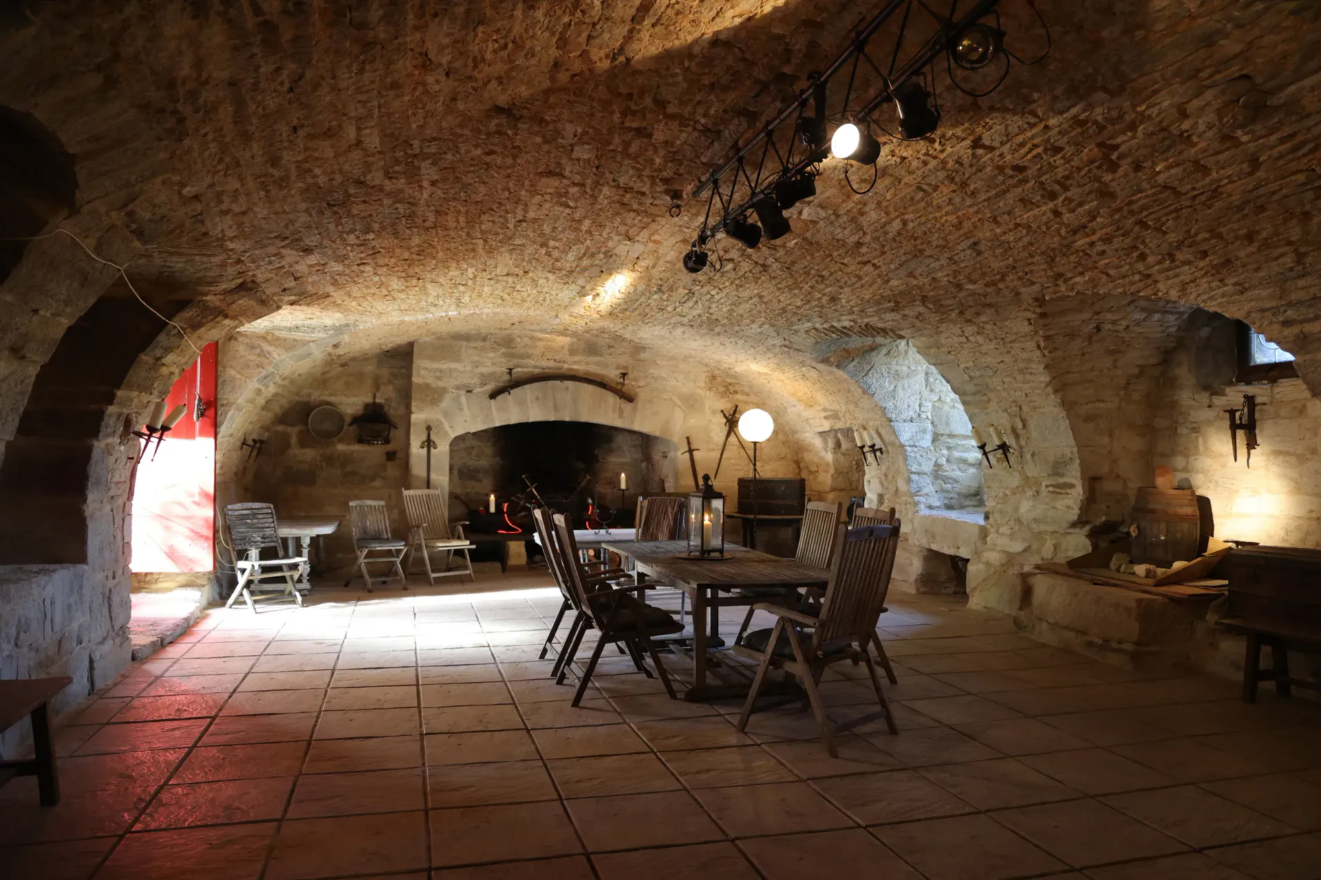 Chambre des Peyronnenc — Nuit historique au Château de Saint Chamarand à Saint-Chamarand — détail architectural