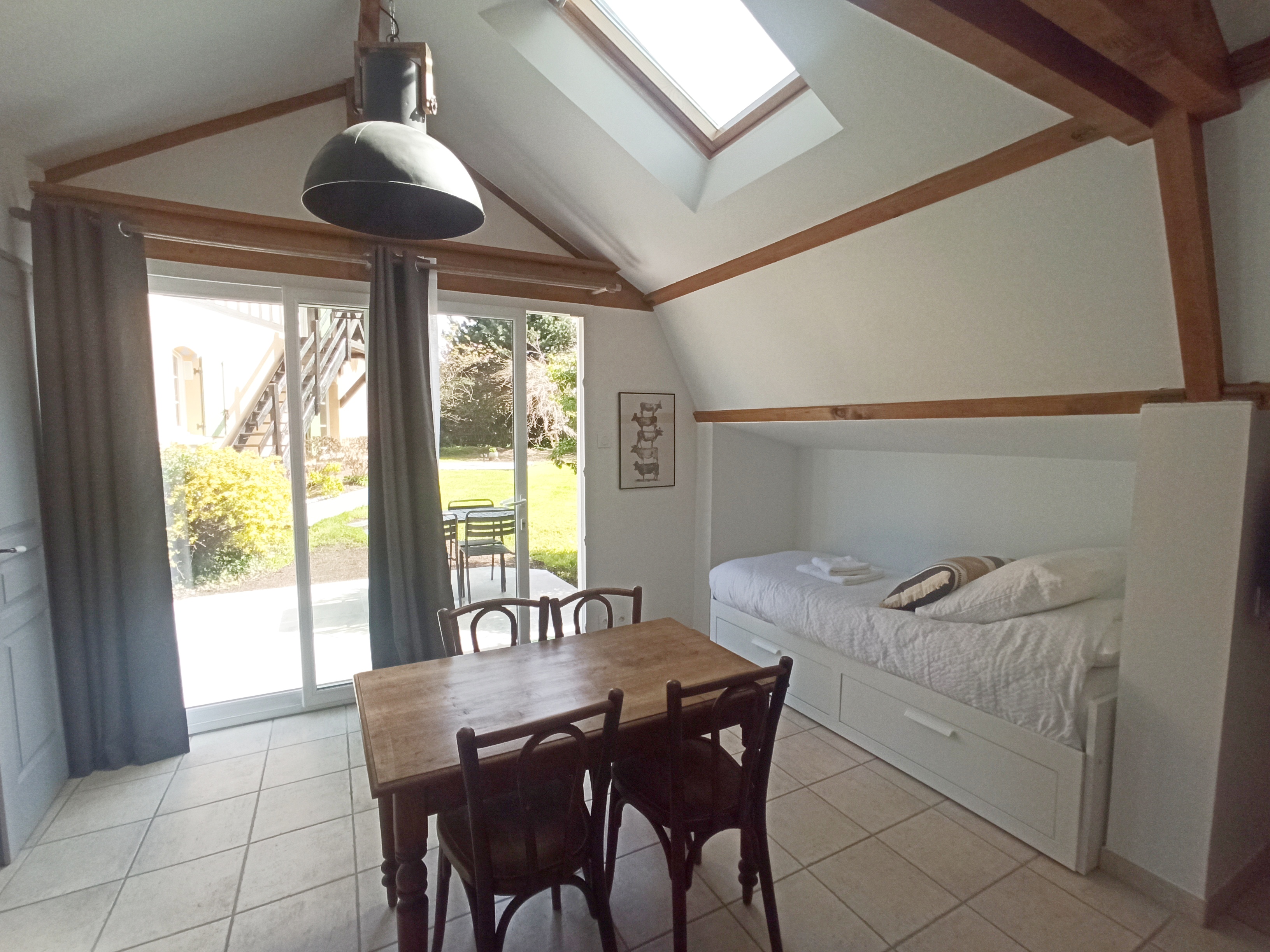 Le Bocage — Chalet avec spa à Calvados à Caen — vue depuis la terrasse