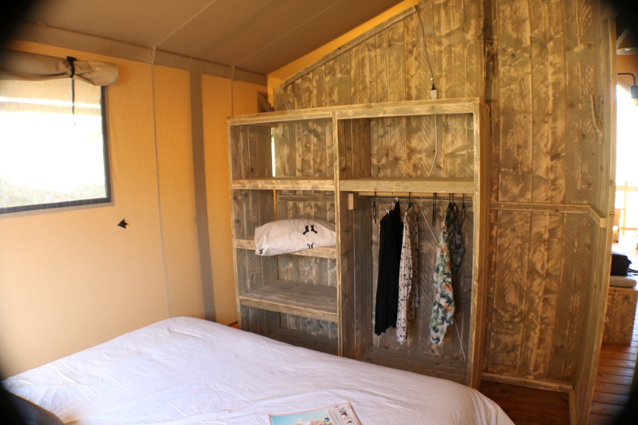 Safari Lodge SPA : une immersion au cœur de l'Auvergne à Saint Constant — environnement naturel