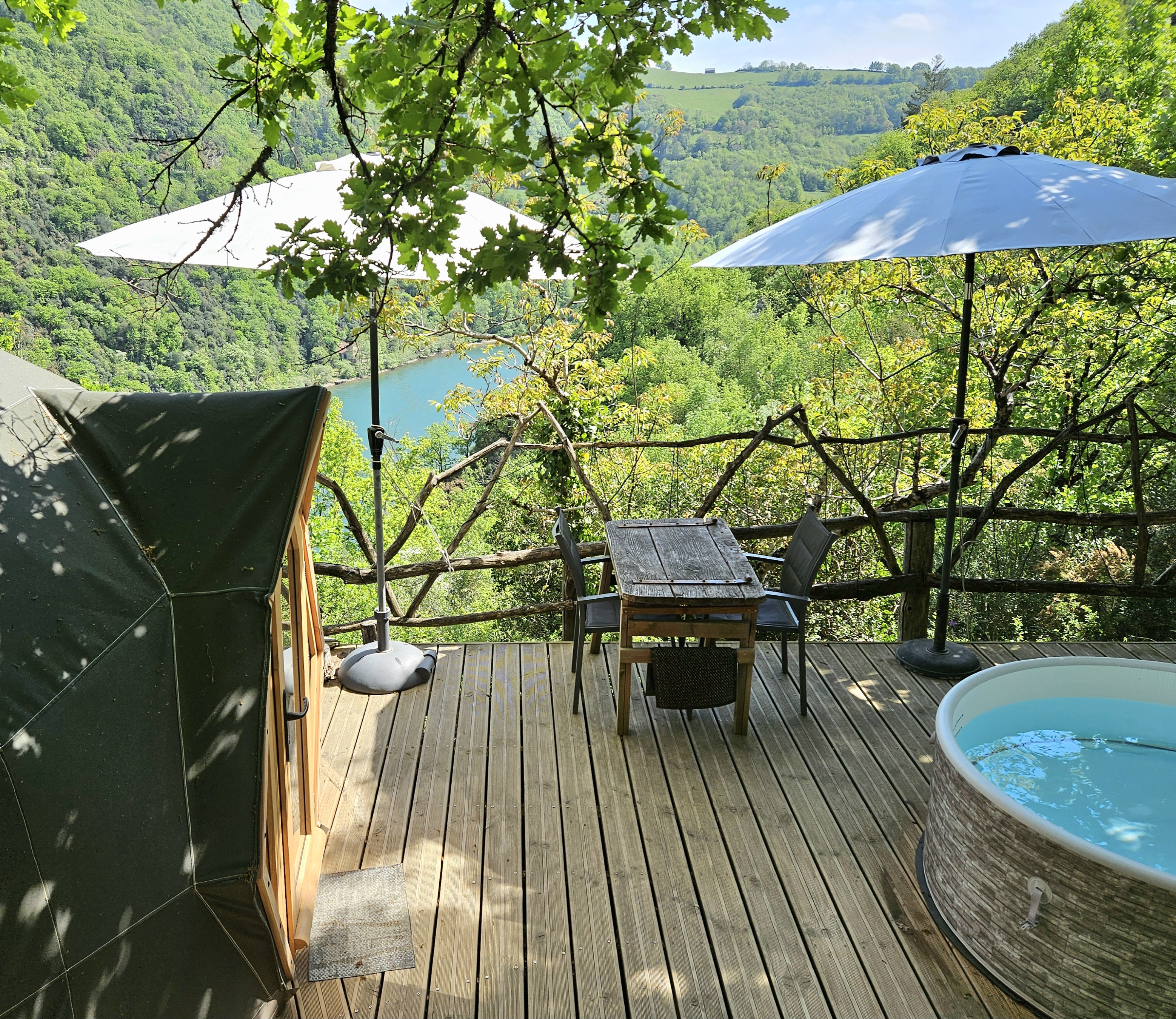 Dôme Sweet Dream & Spa — Évasion avec vue rivière à Aveyron à Soulié du Tarn — vue intérieure