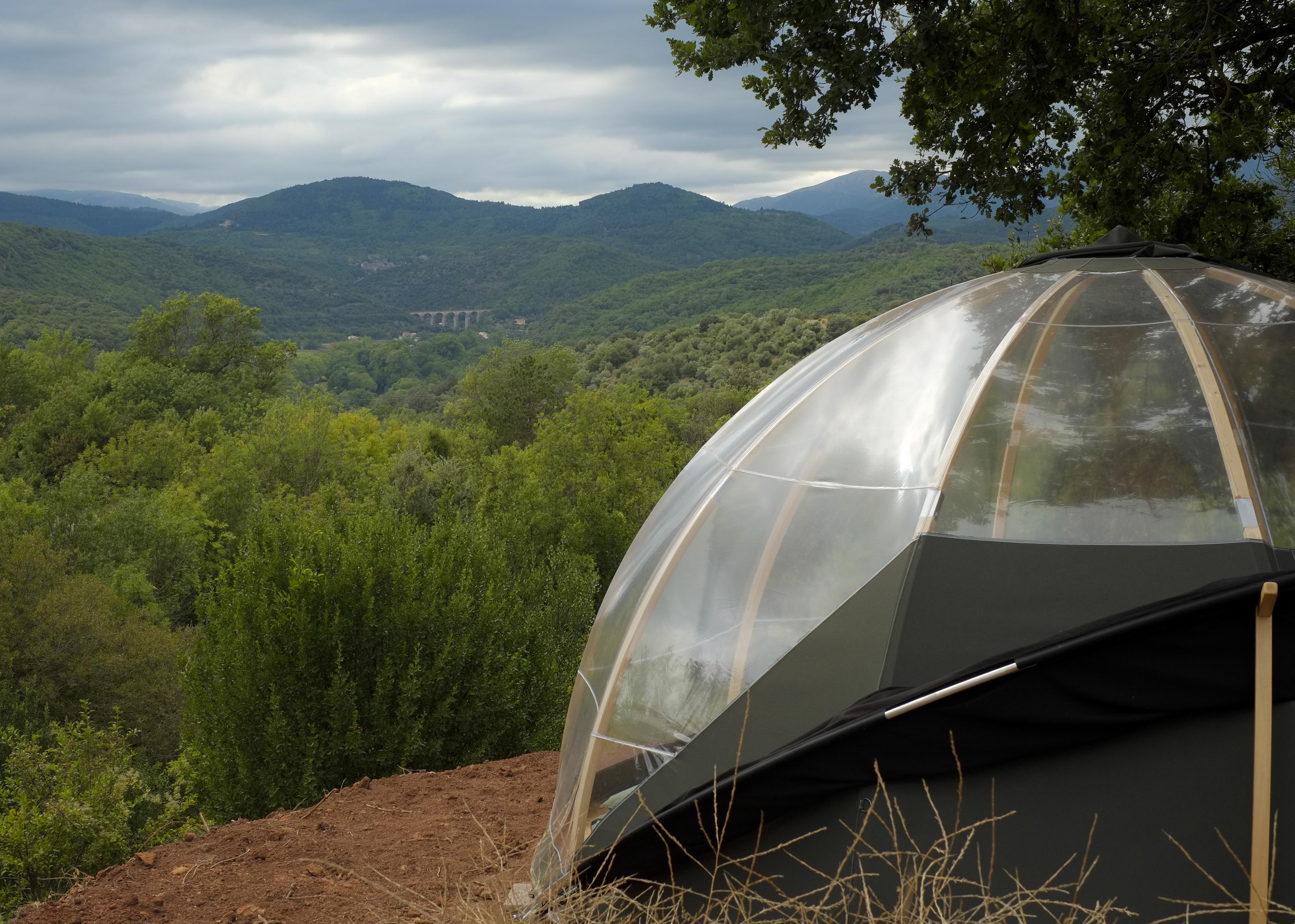 Bulle du Grand Chêne — Nuit étoilée à 4 personnes dans l'Hérault à Montpellier — vue intérieure