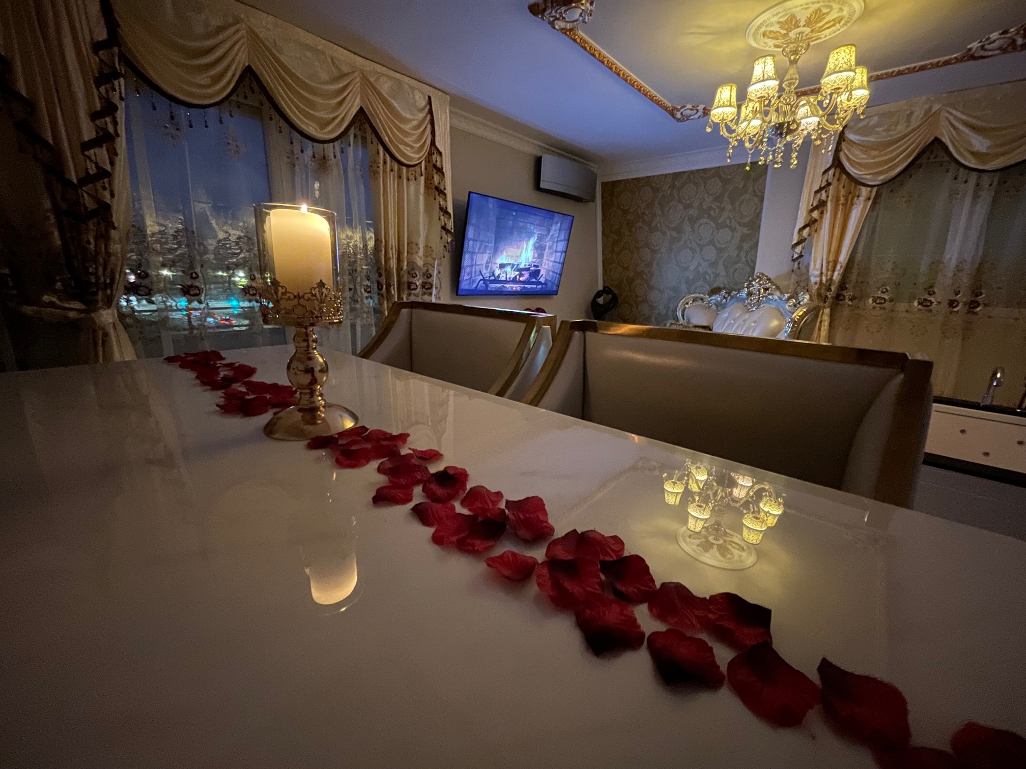 Love Room Spa - Le Petit Versailles : une évasion romantique à Vernon — environnement naturel