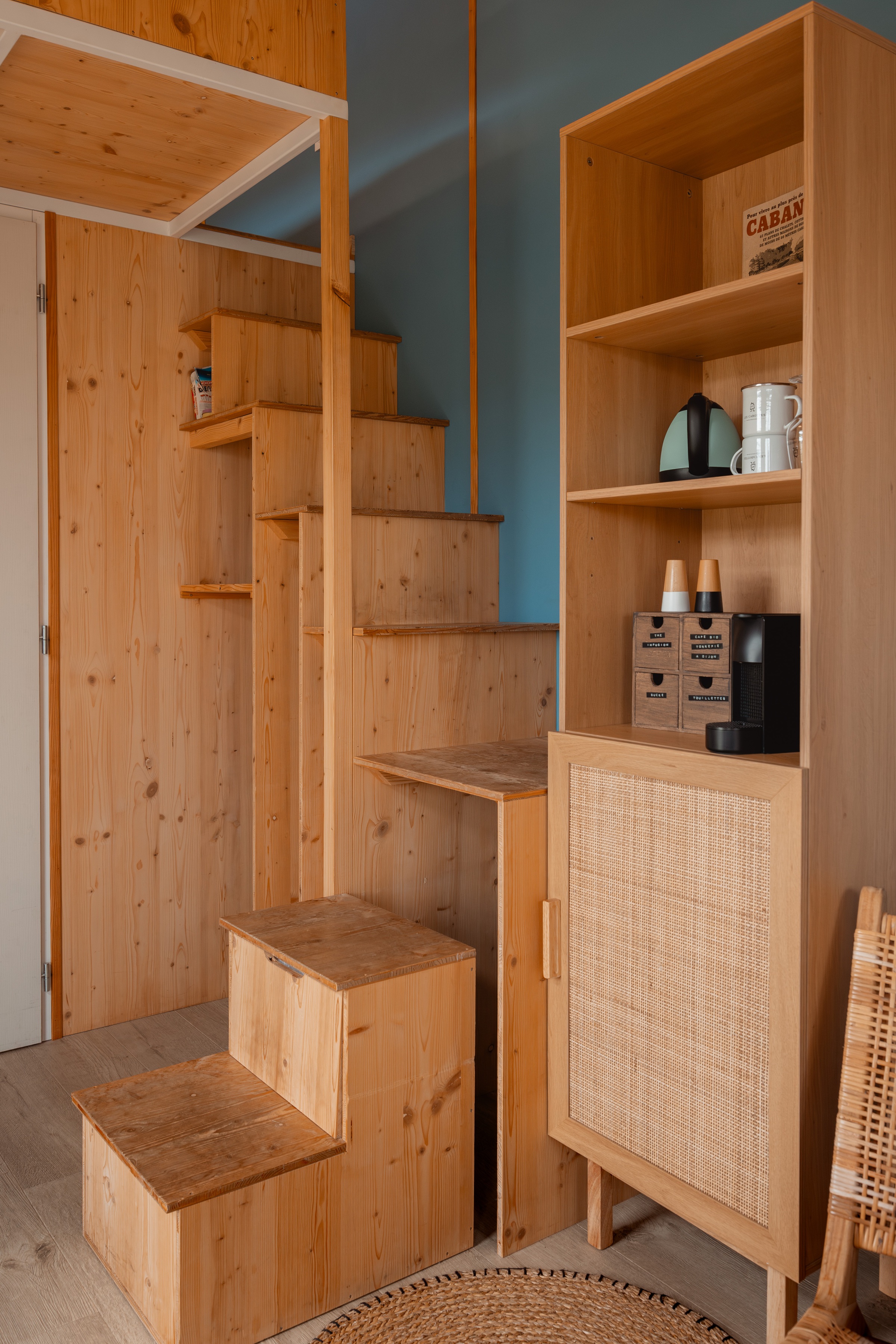 Cabotte Bleue & Spa — Tiny House avec toit ouvrant à Saône-et-Loire à Genouilly — cuisine