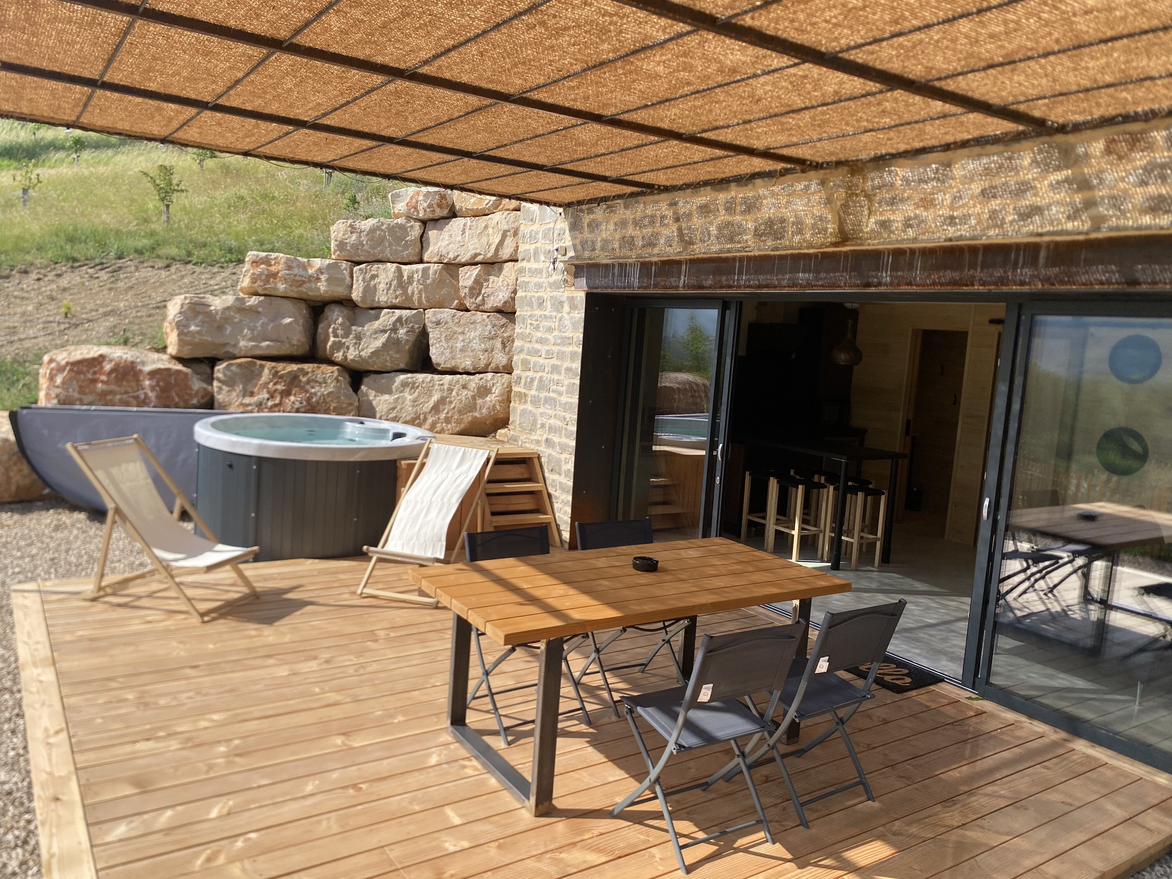 L'échappée des causses — Maison troglodyte avec spa à Aveyron
