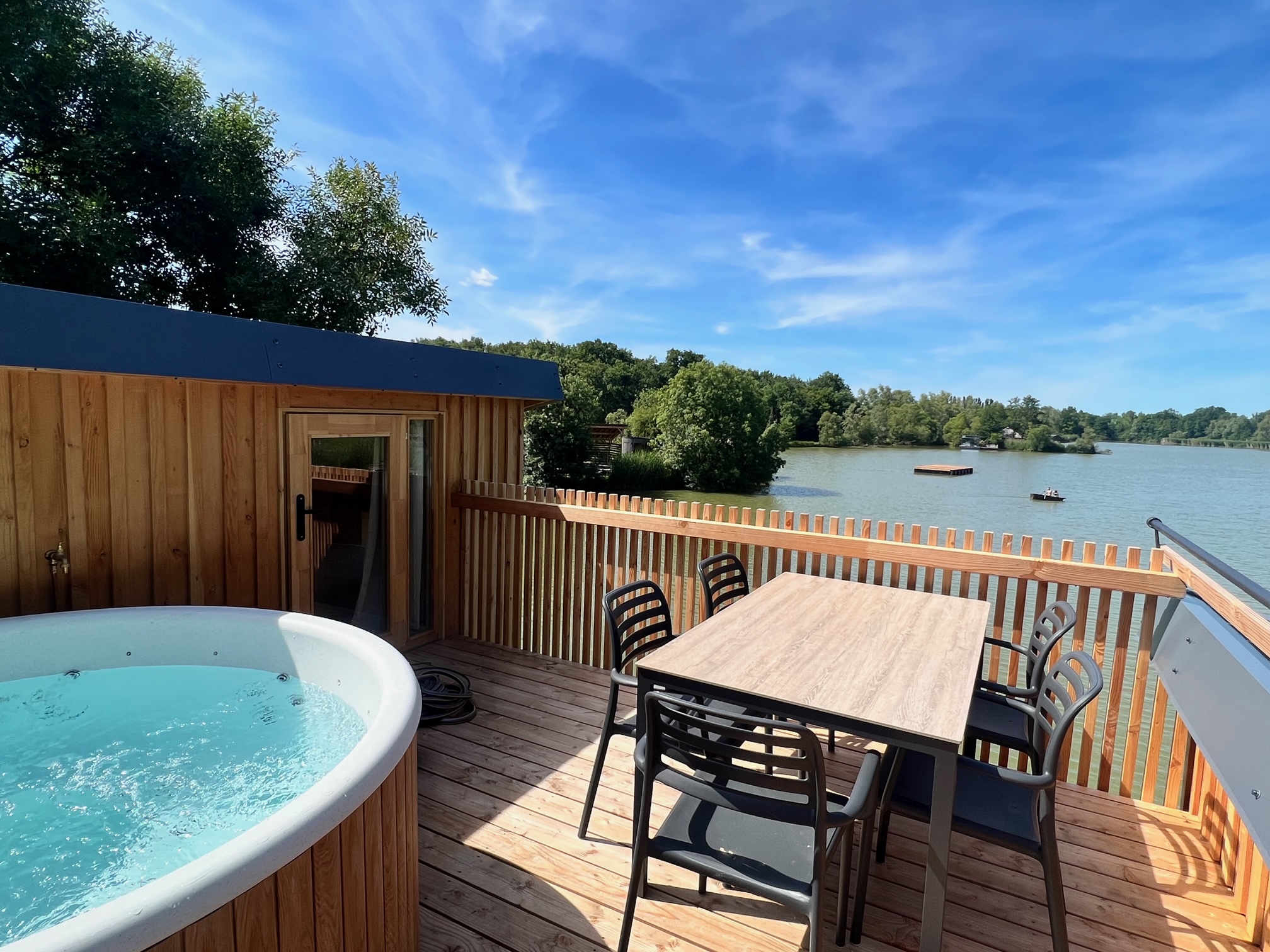Cabane Spa Horizon — Séjour bien-être à 5 pers dans l'Ain à Meillonnas — salle de bain