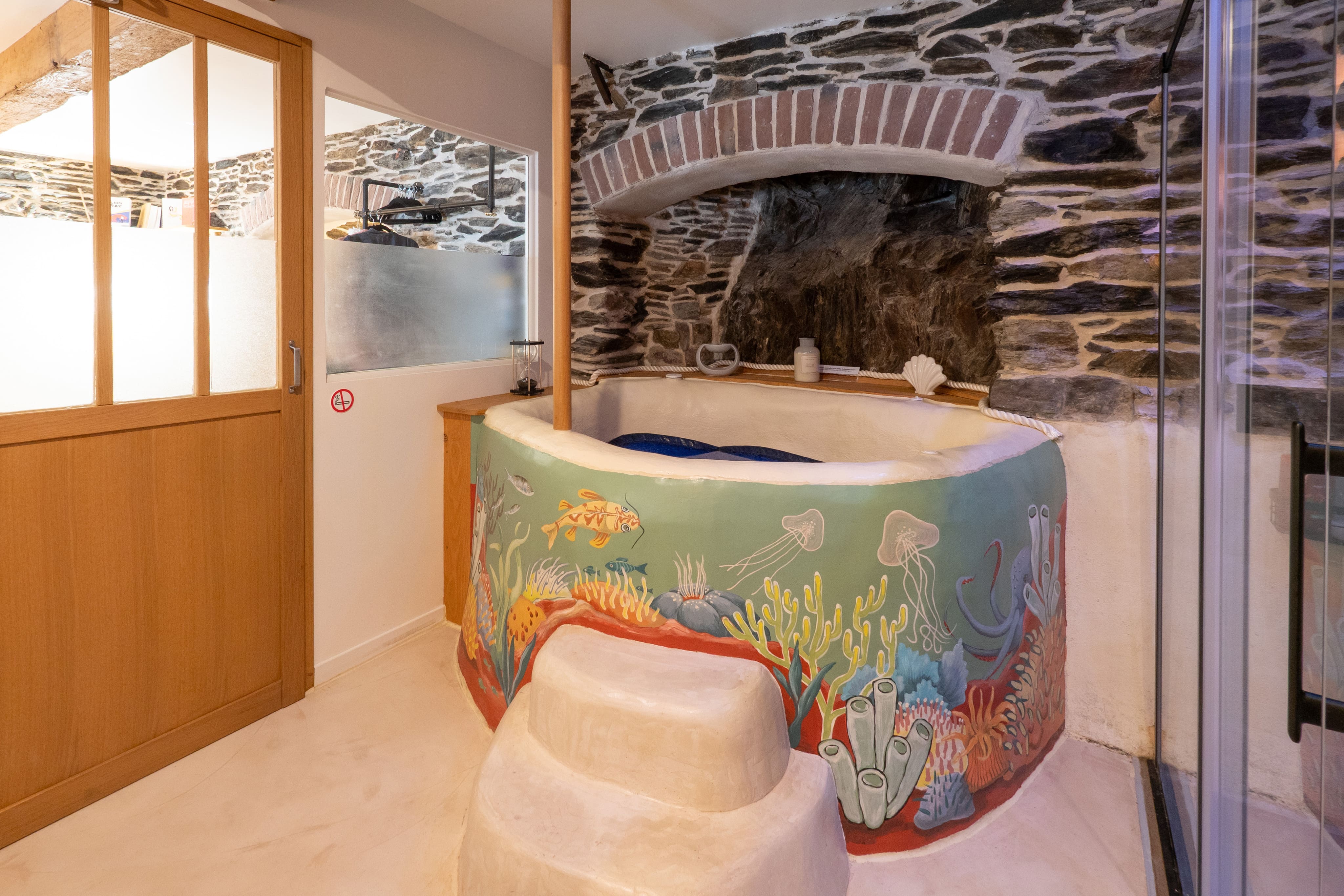 Le Calypso - Spa — Maison insolite avec jacuzzi à Collioure à Collioure — espace de vie
